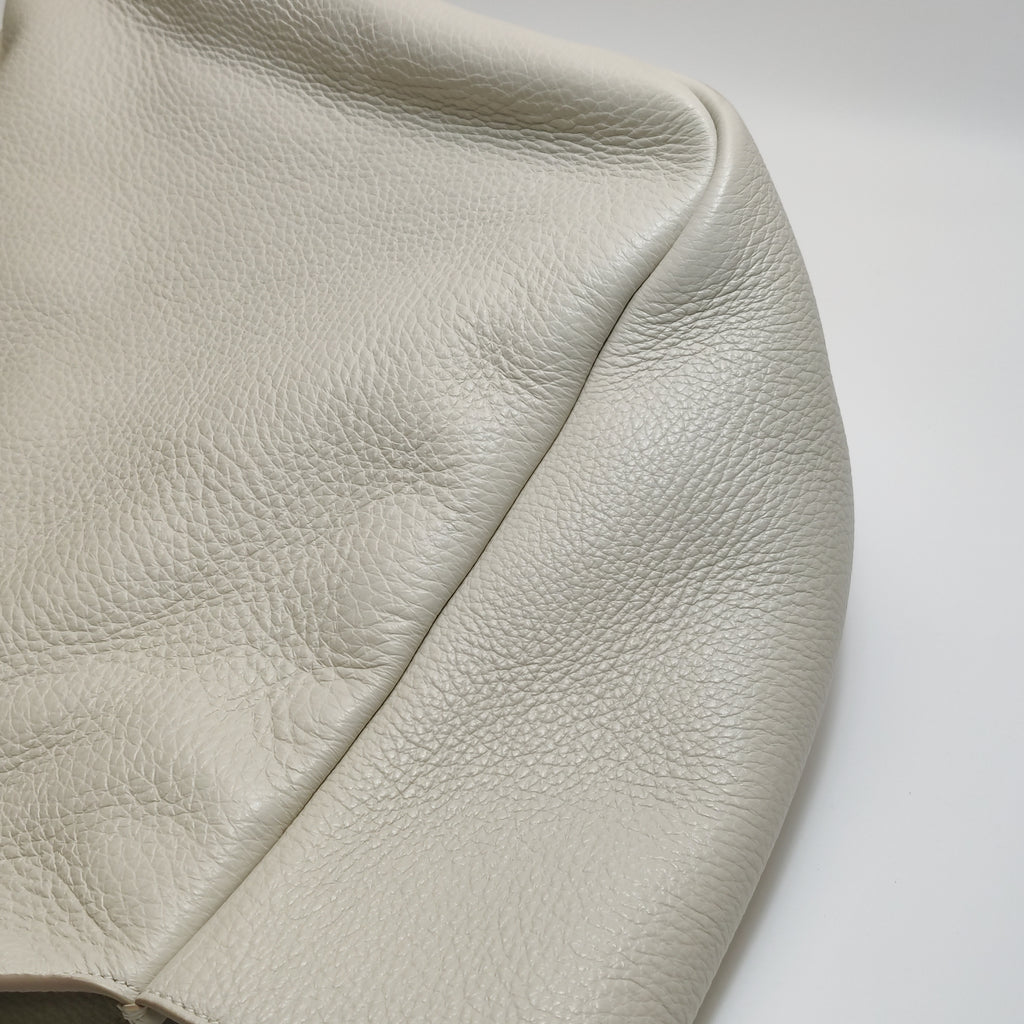 Saint Laurent Le 5 À 7 Bea Tote Bag White