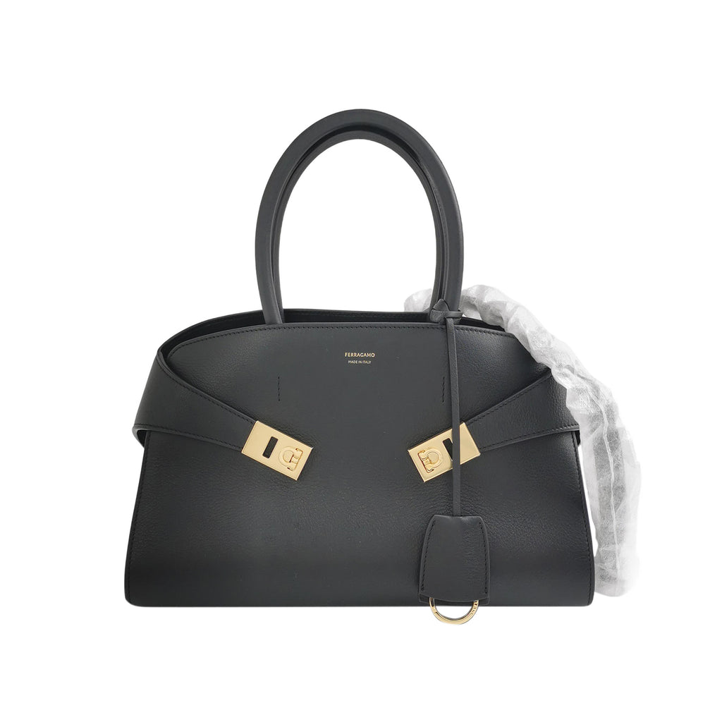 Salvatore Ferragamo Hug Medium Black