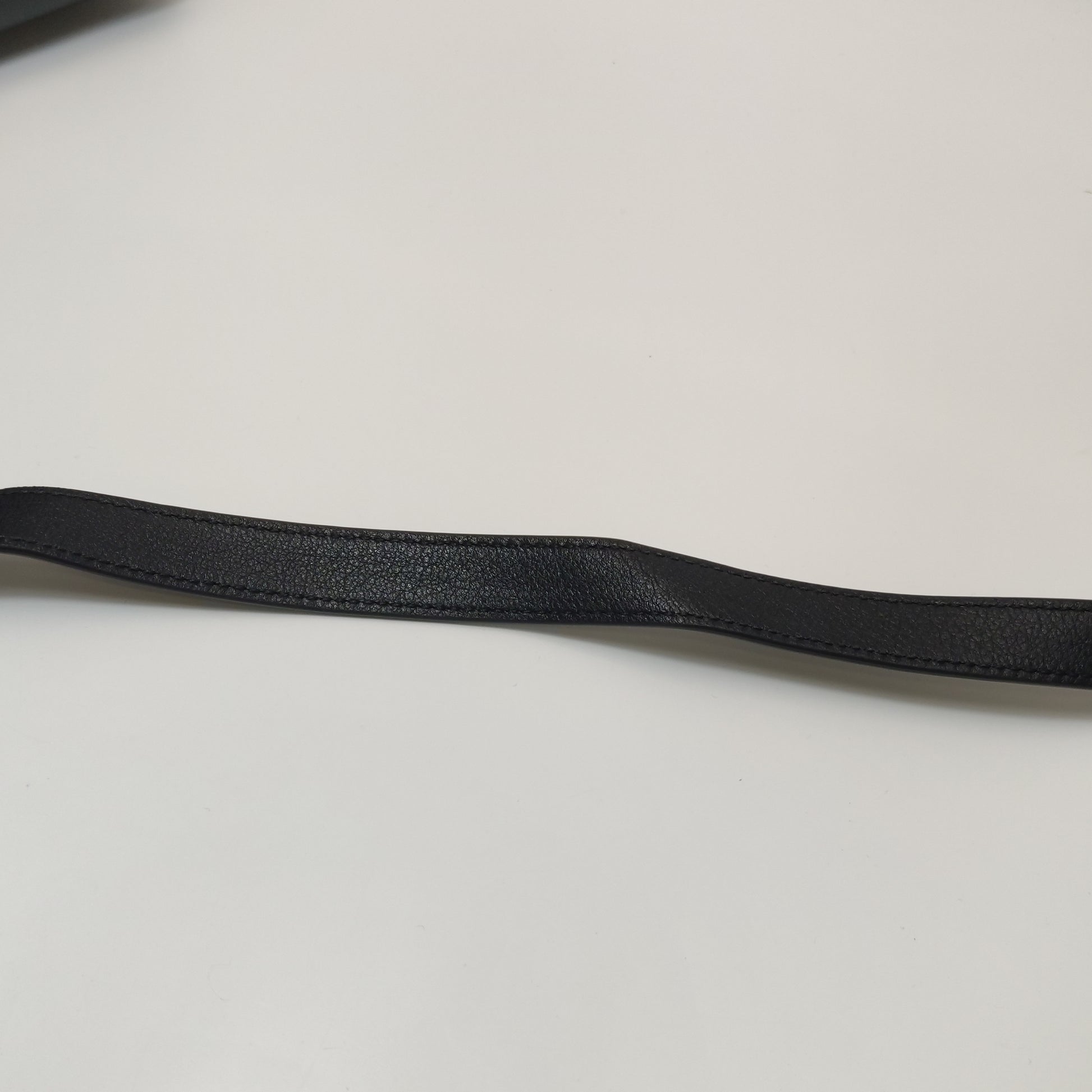 Salvatore Ferragamo Hug Medium Black