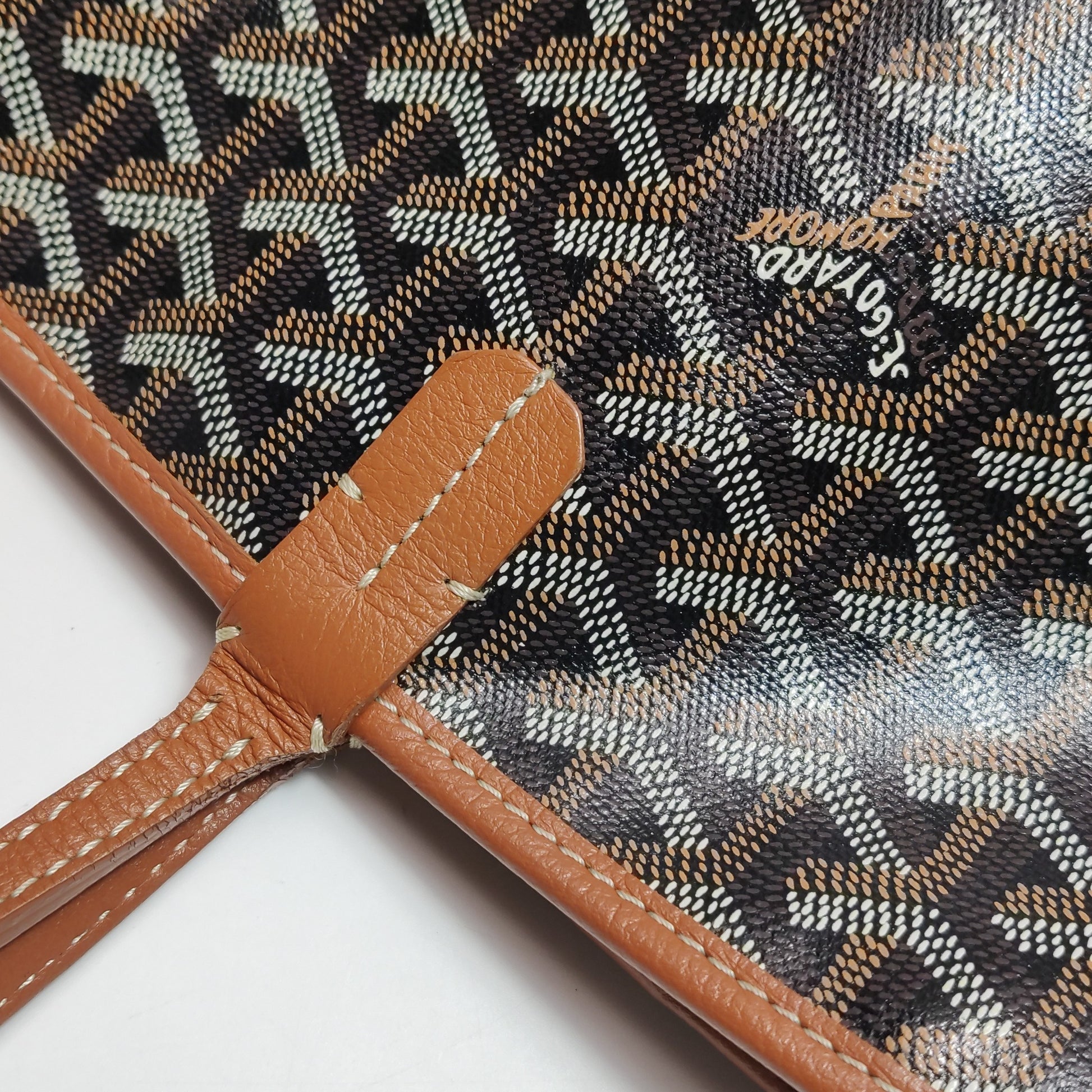 Goyard Artois PM Noir Tan