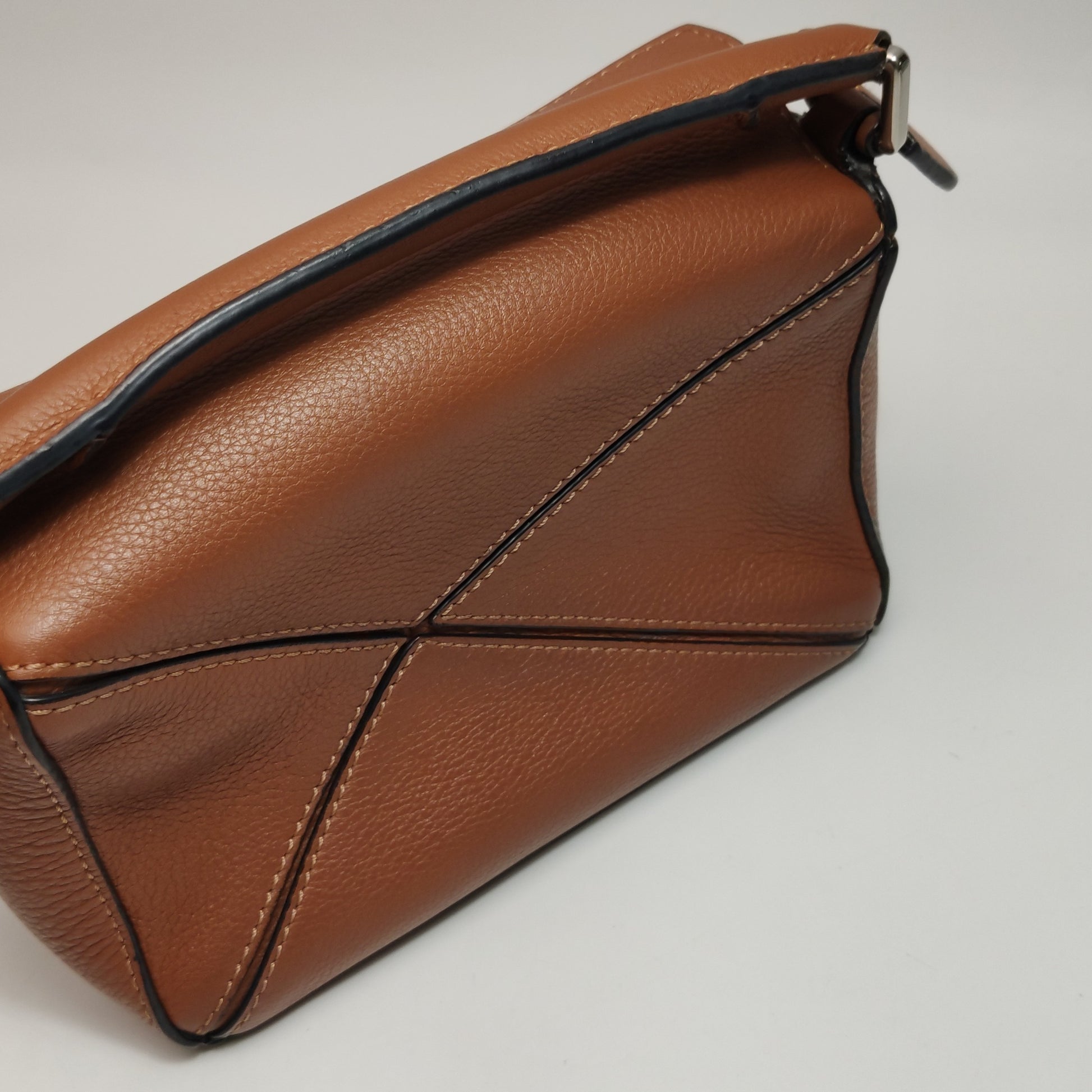 Loewe Puzzle Mini Tan