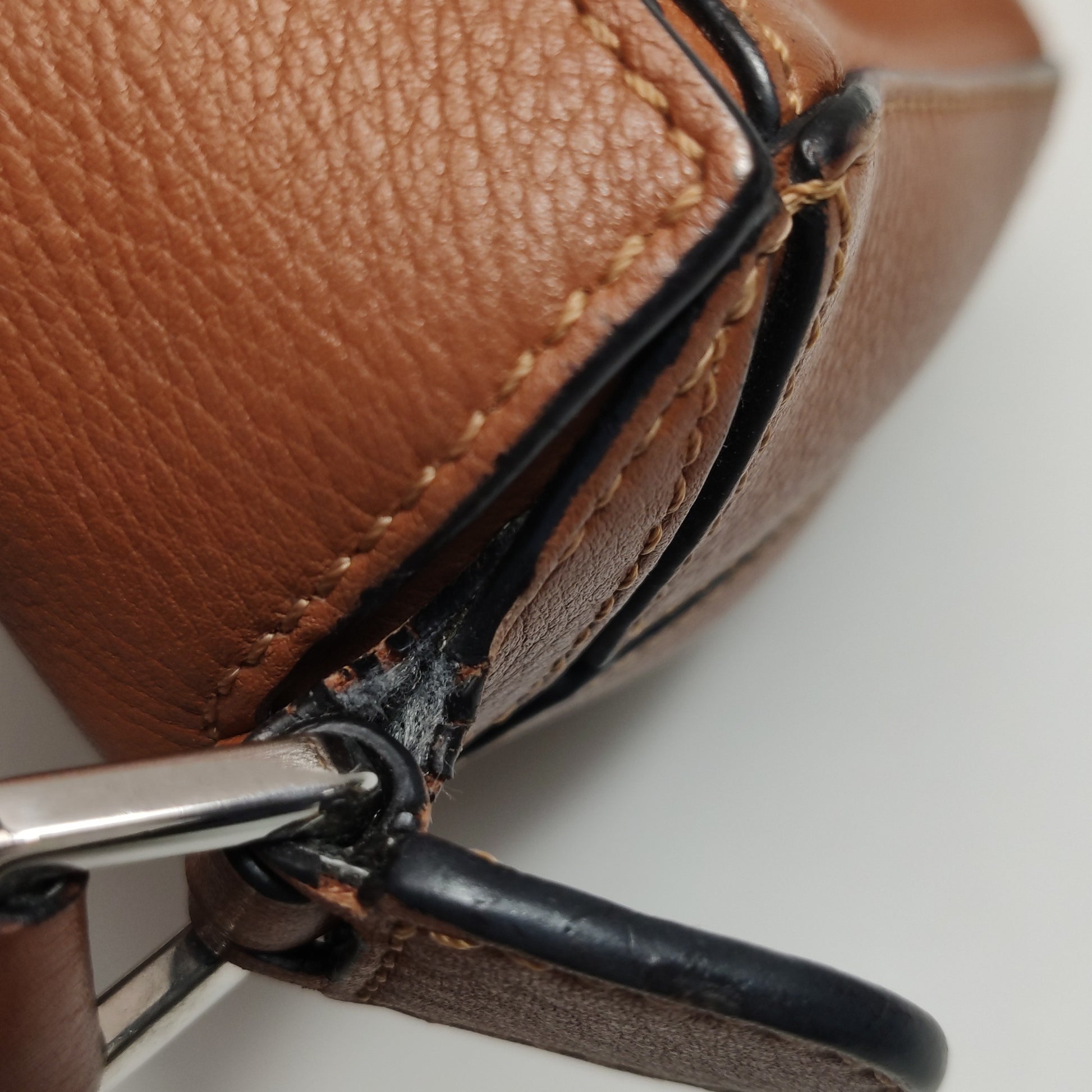 Loewe Puzzle Mini Tan