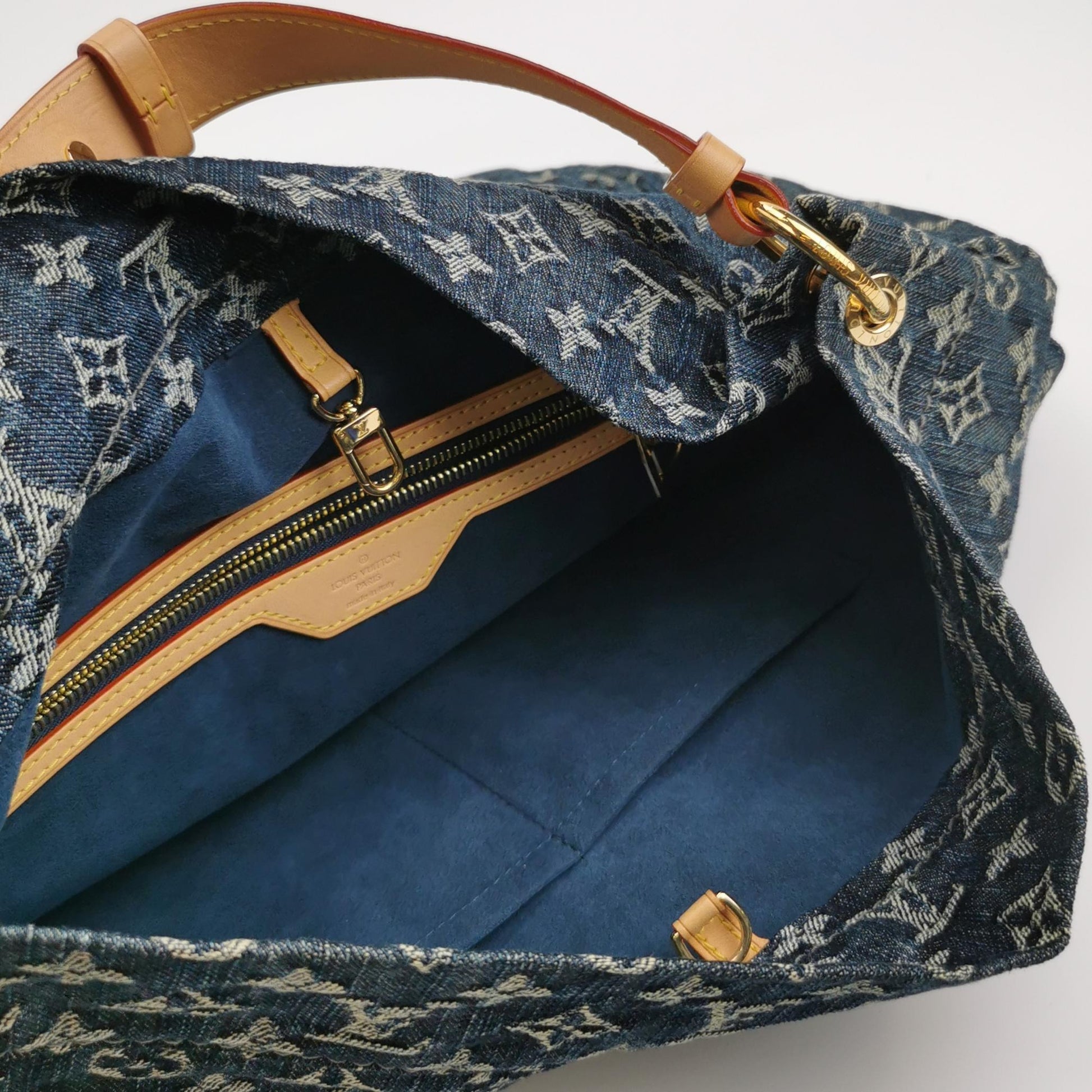 Louis Vuitton Daily GM Denim