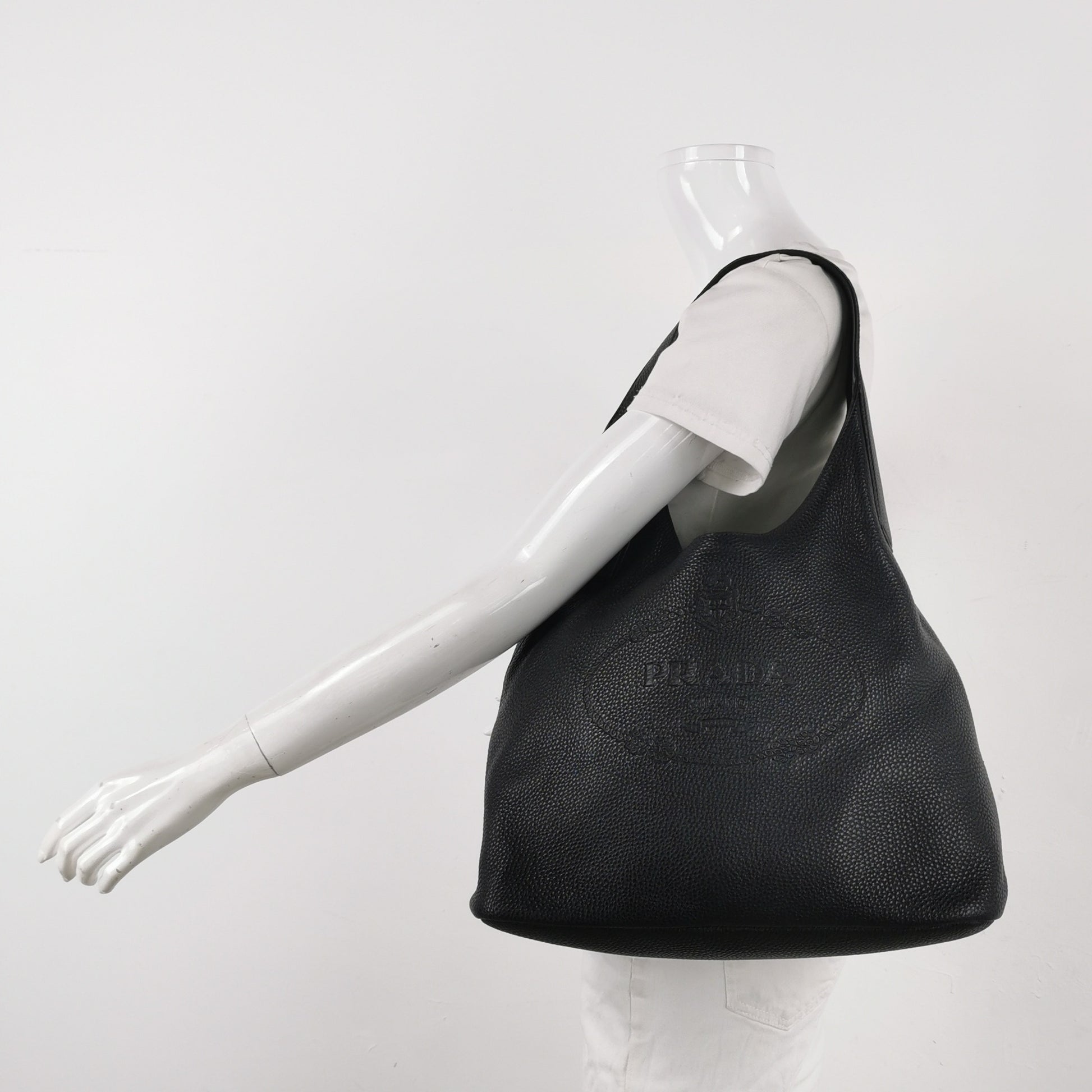 Prada Vitello Daino Hobo