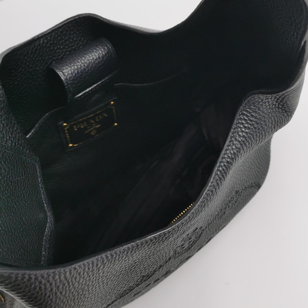Prada Vitello Daino Hobo
