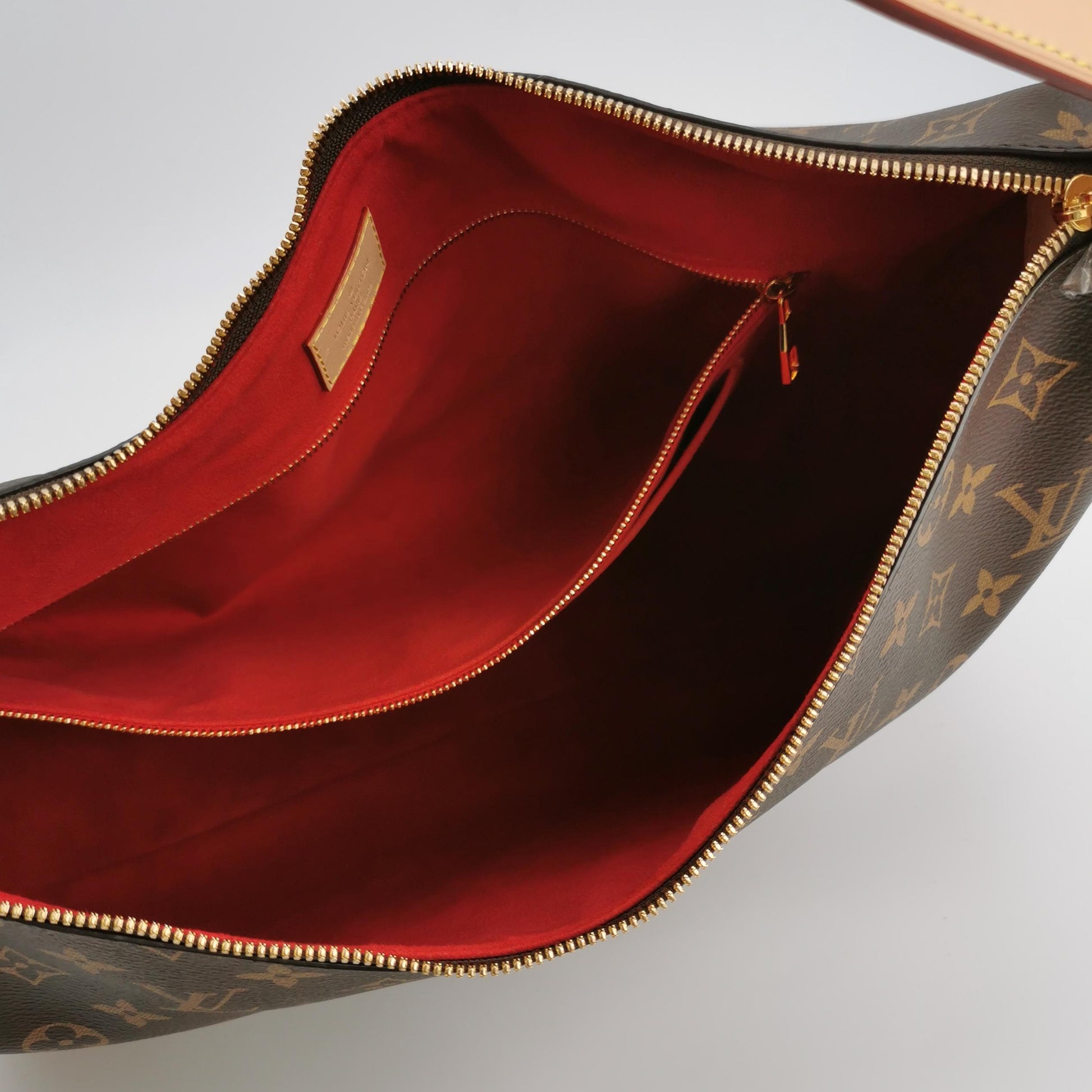 Louis Vuitton Slouchy MM
