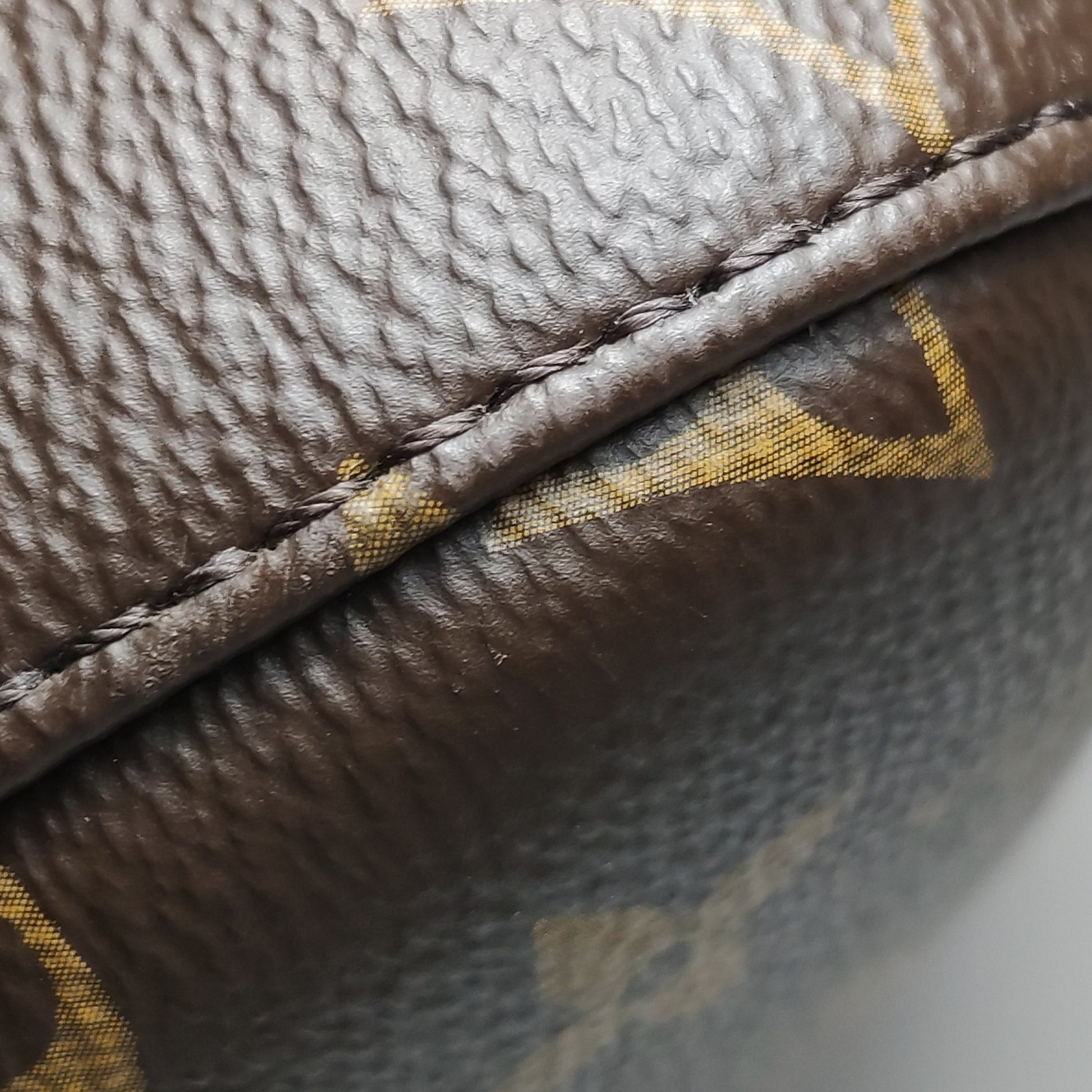 Louis Vuitton Slouchy MM