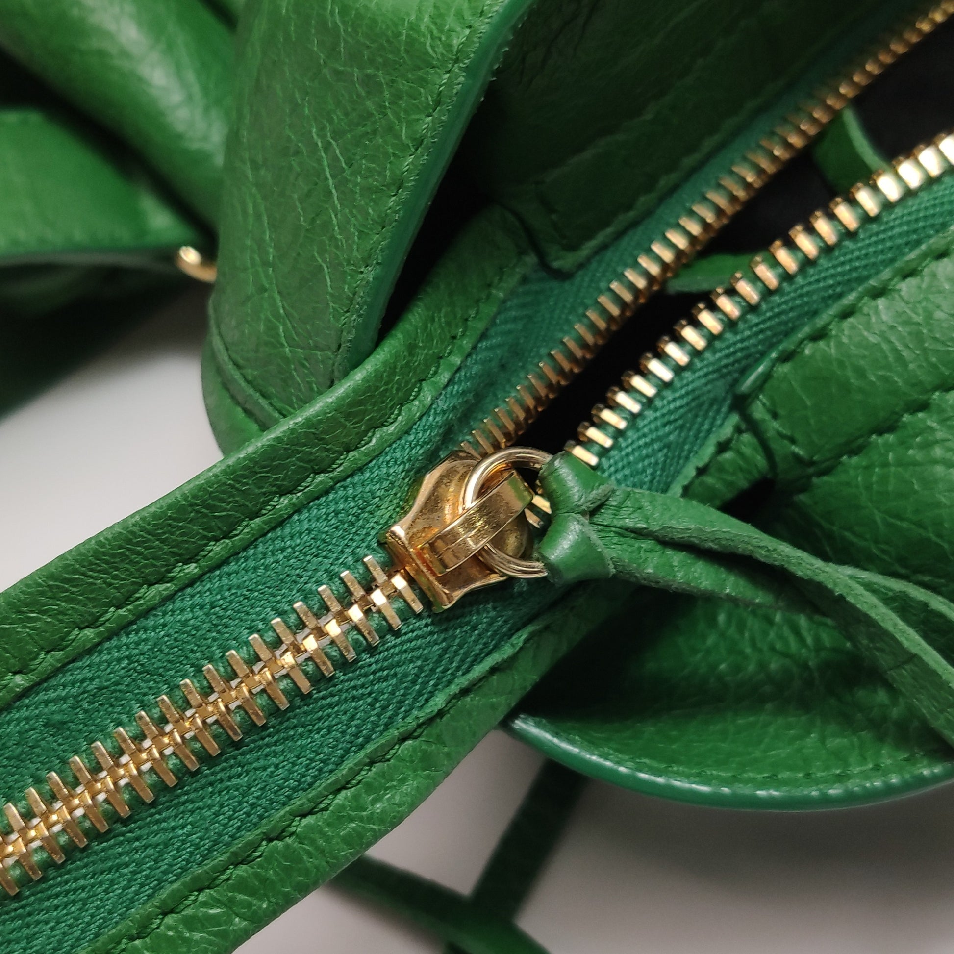 Balenciaga Classic City Medium Green