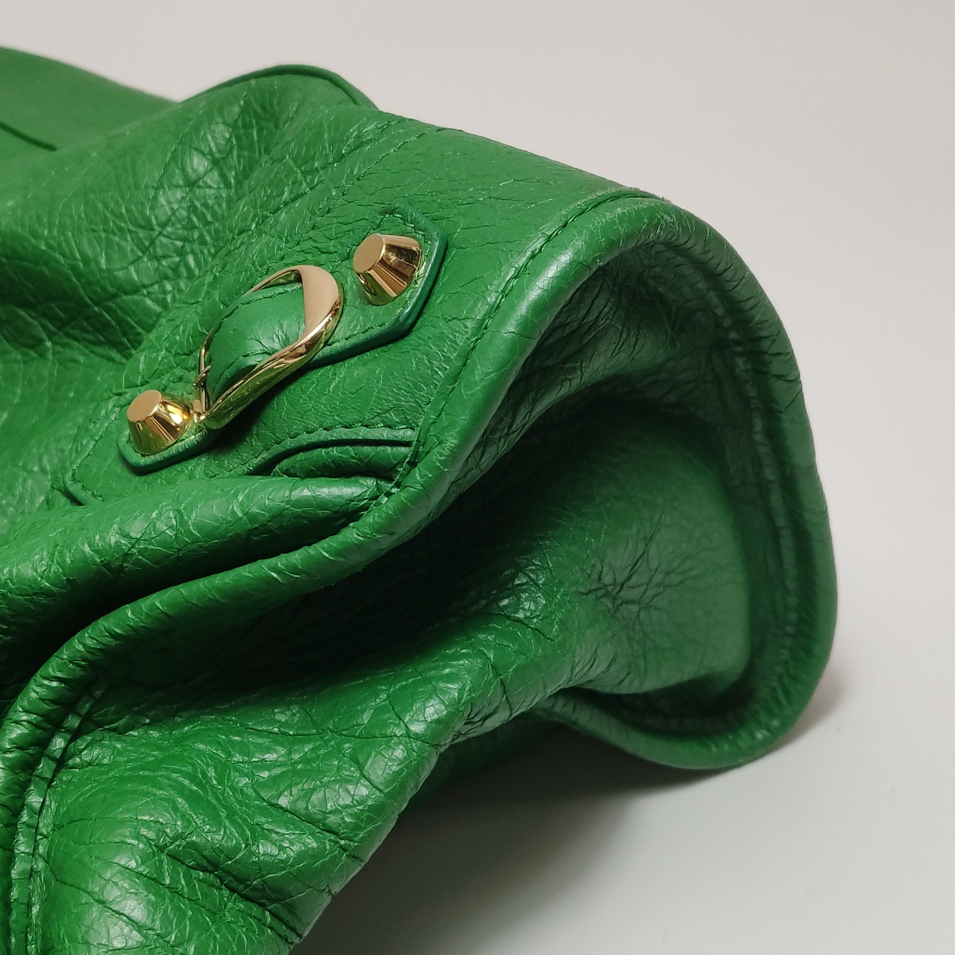 Balenciaga Classic City Medium Green