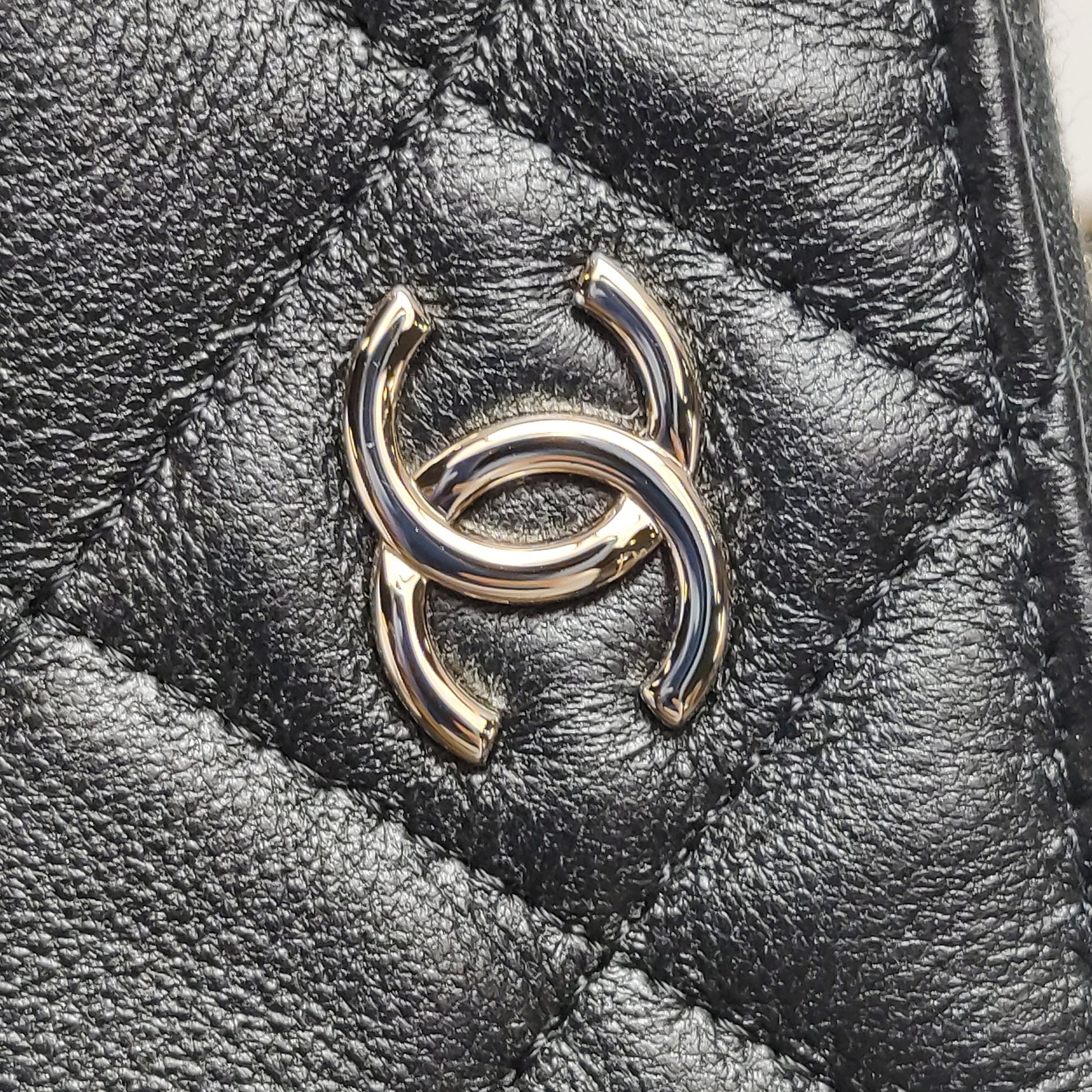 Chanel 25 Mesh Shoulder Bag
