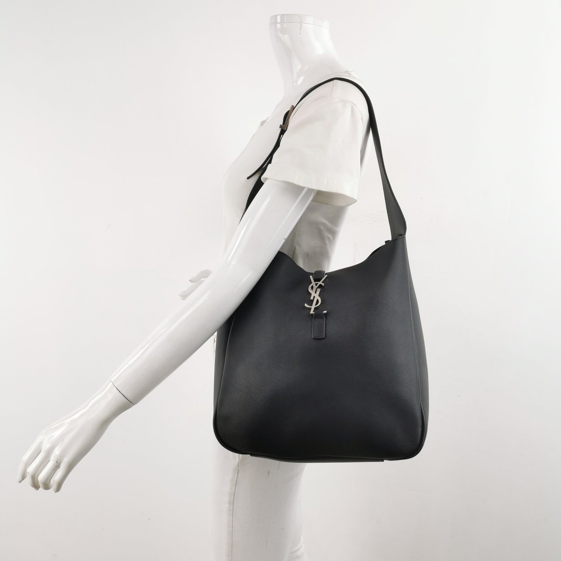 Saint Laurent Le 5 A 7 Large