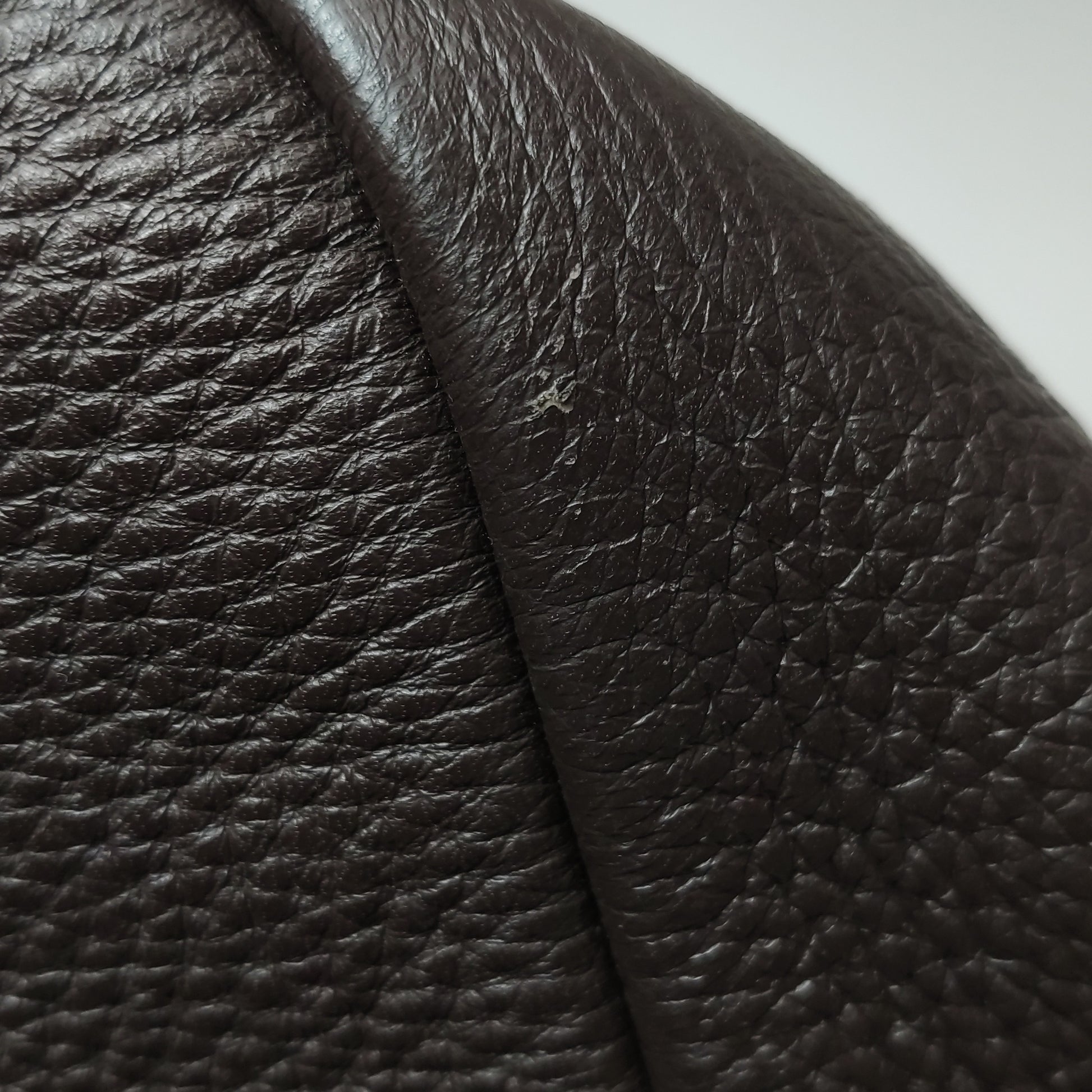Saint Laurent Le 5 a 7 Bea Tote Dark Brown