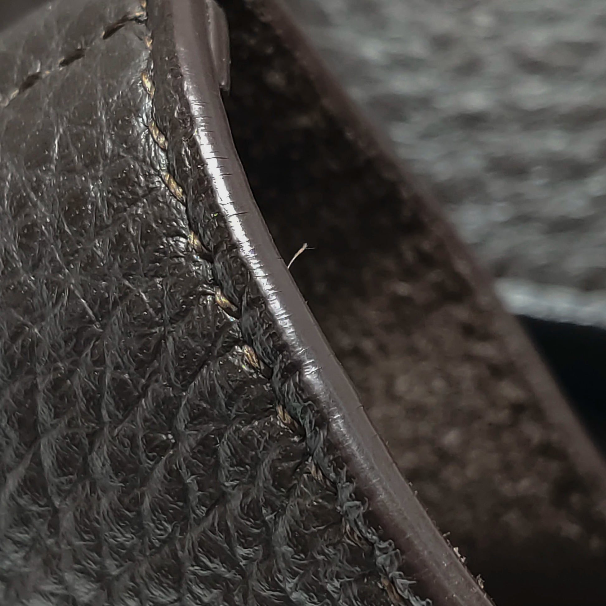 Saint Laurent Le 5 a 7 Bea Tote Dark Brown