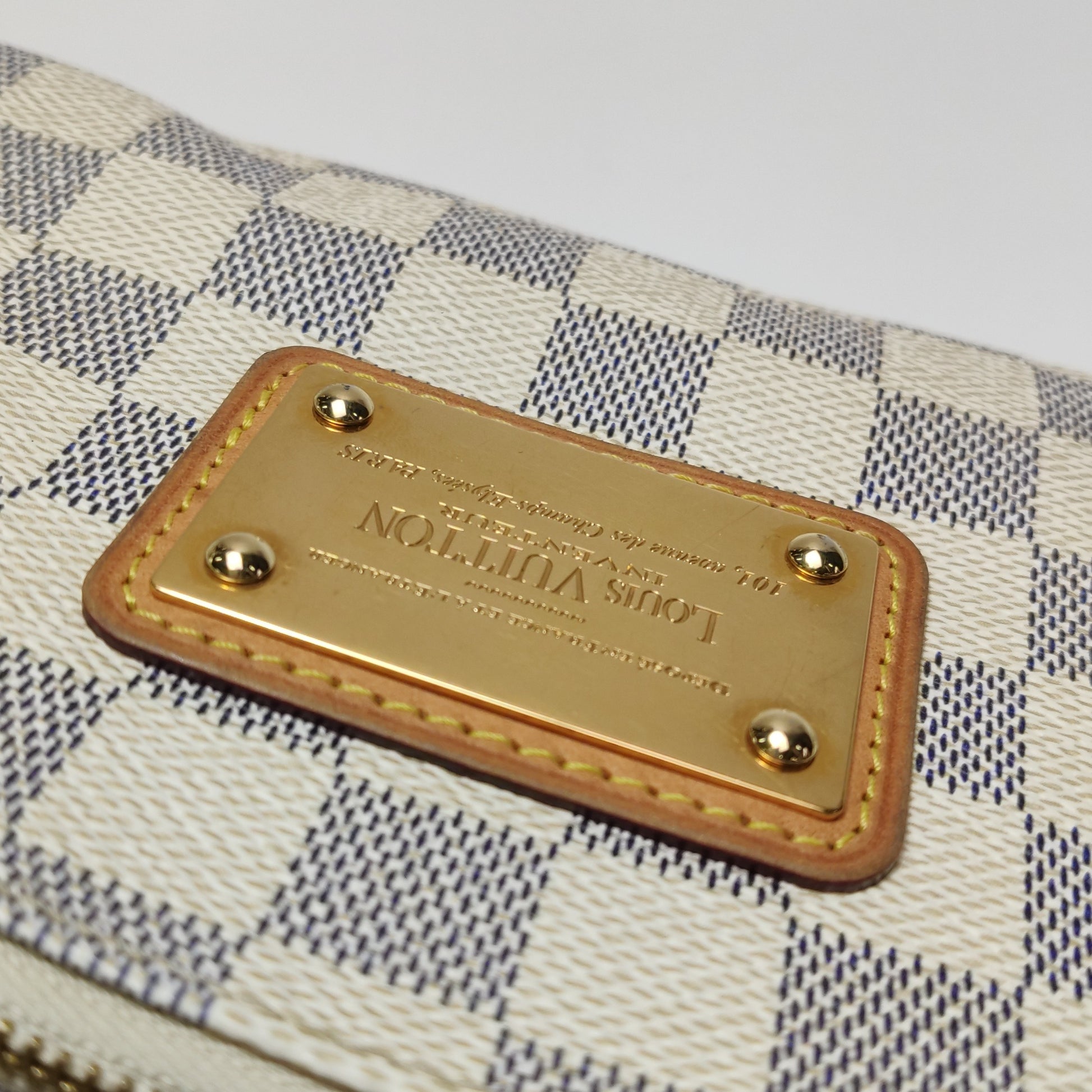 Louis Vuitton Eva Pochette Damier Azur