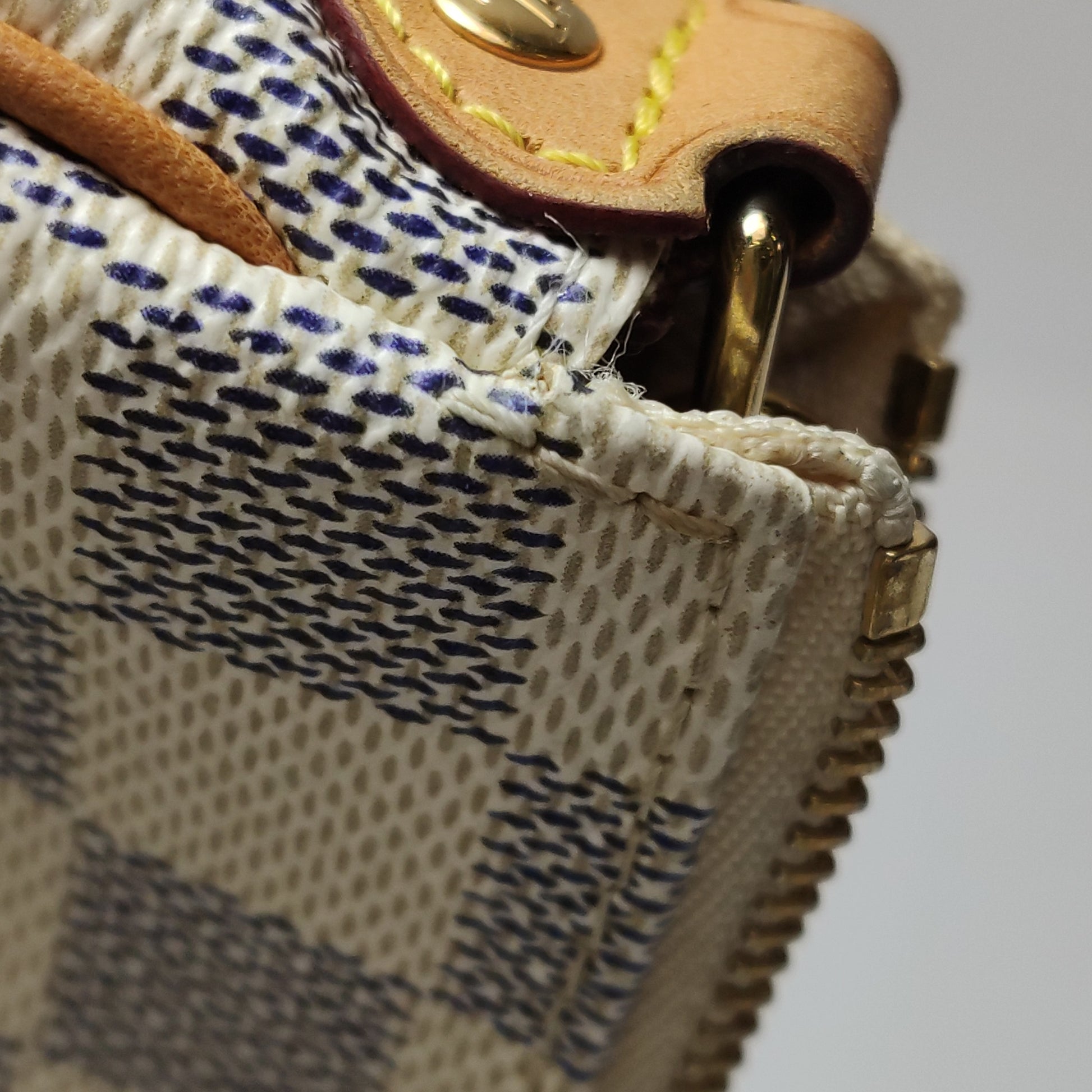 Louis Vuitton Eva Pochette Damier Azur
