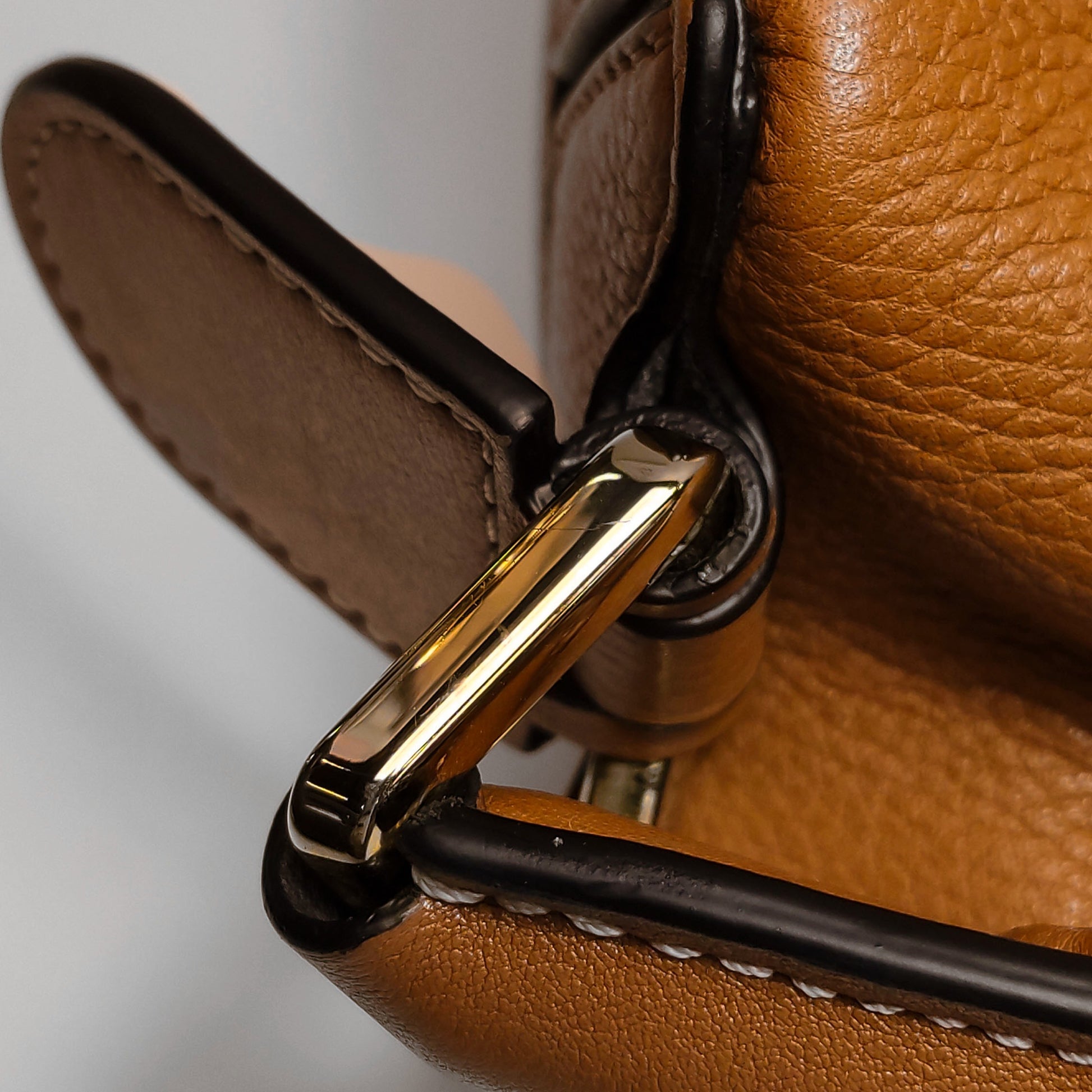 Loewe Puzzle Small Grained Caramel