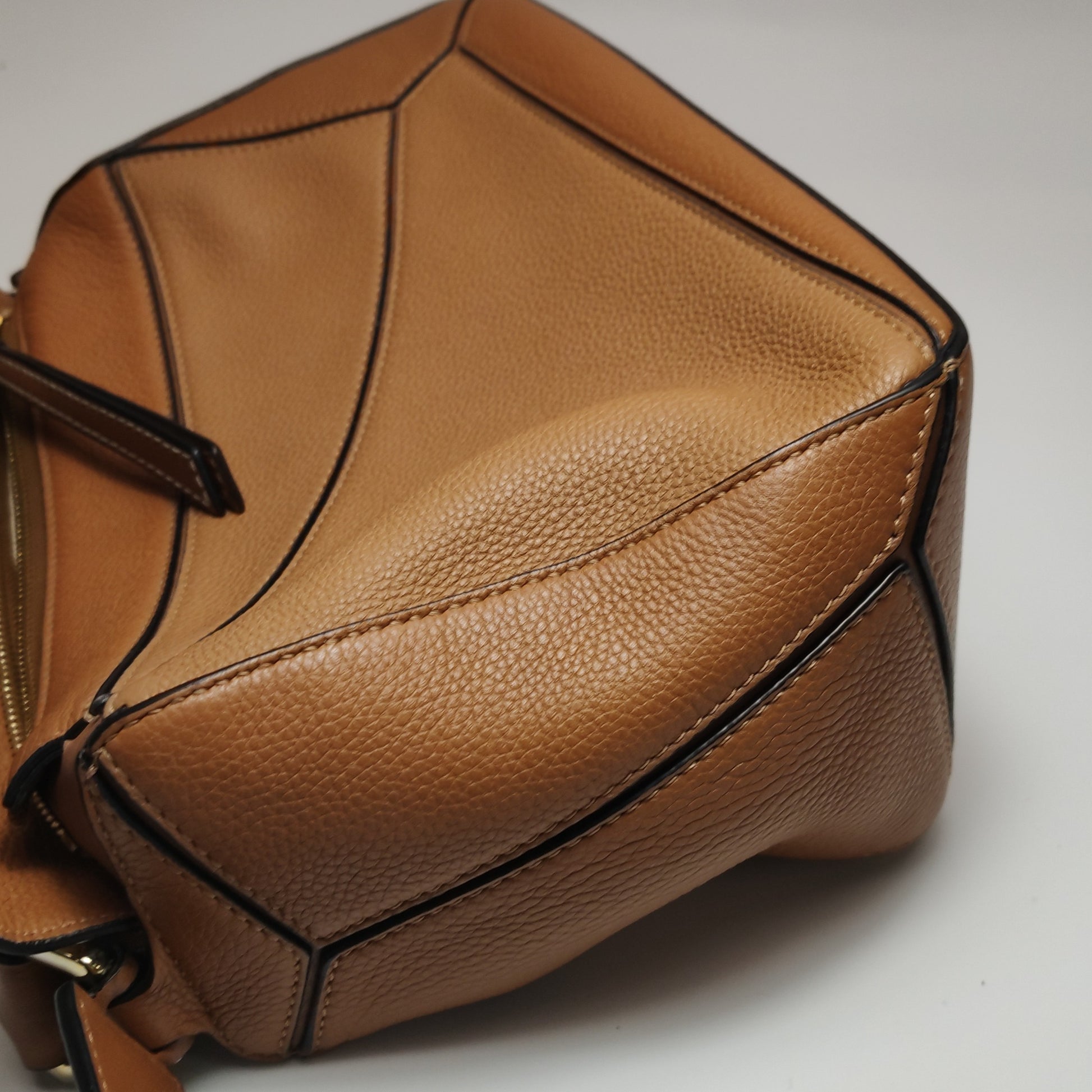Loewe Puzzle Small Grained Caramel