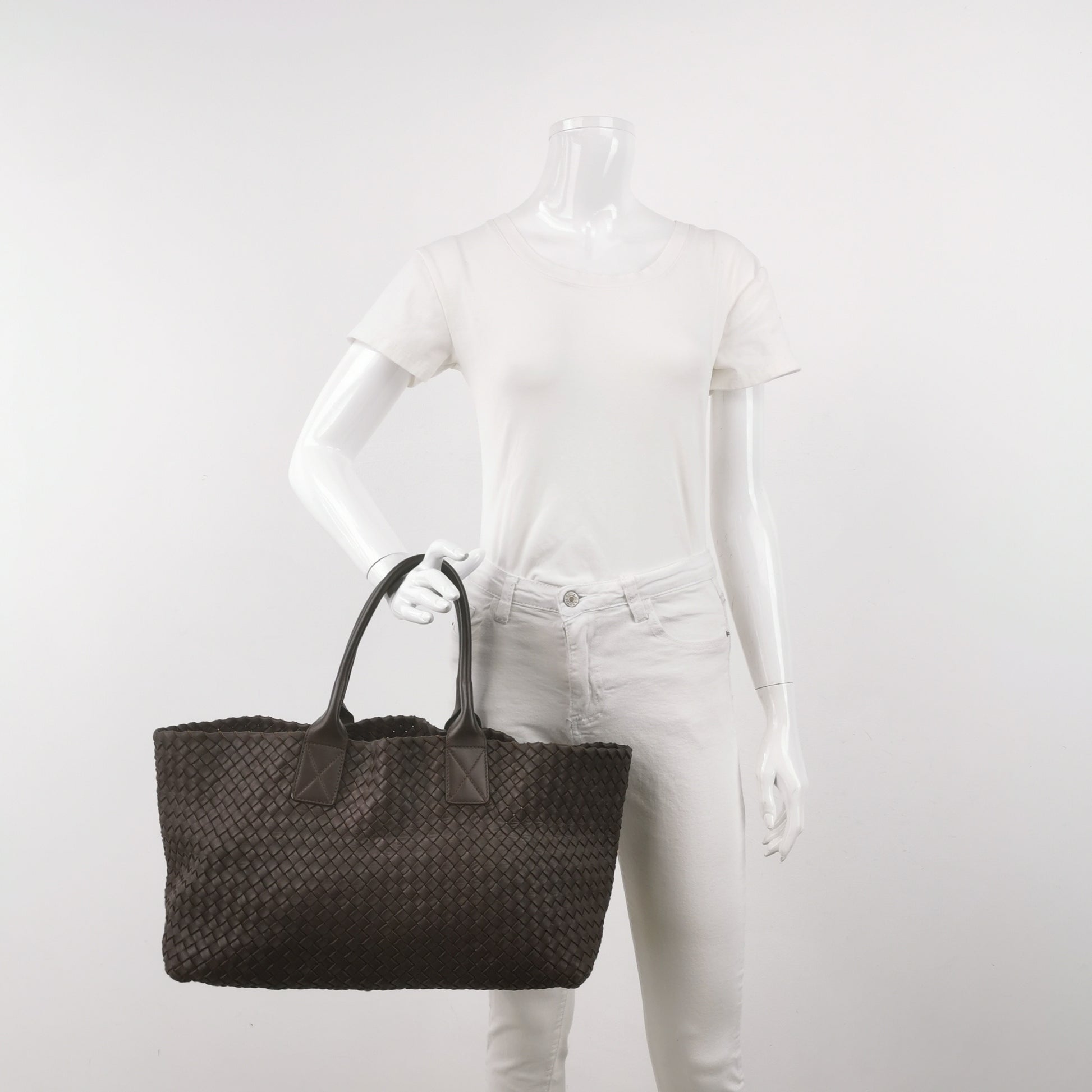 Bottega Veneta Cabat Medium