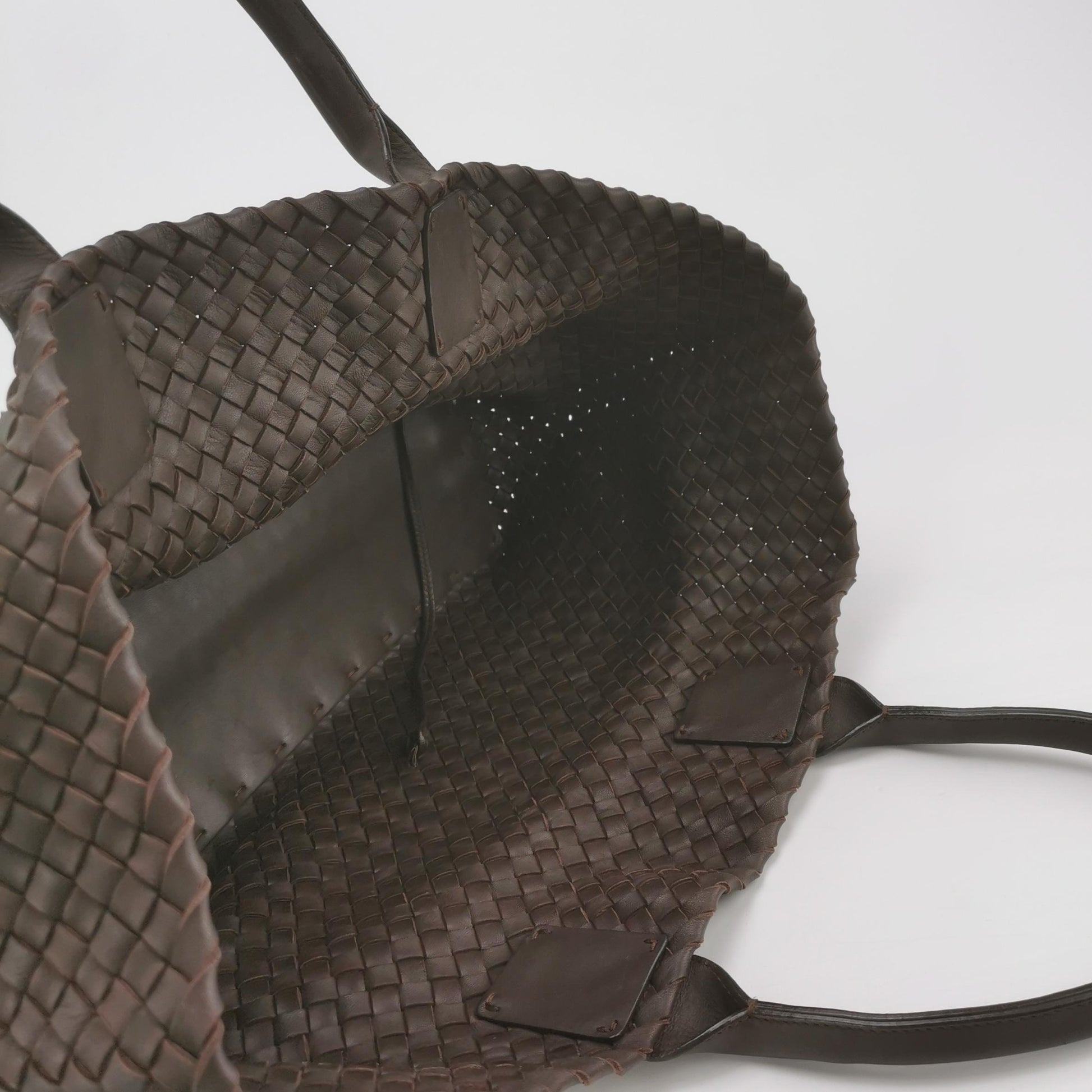 Bottega Veneta Cabat Medium