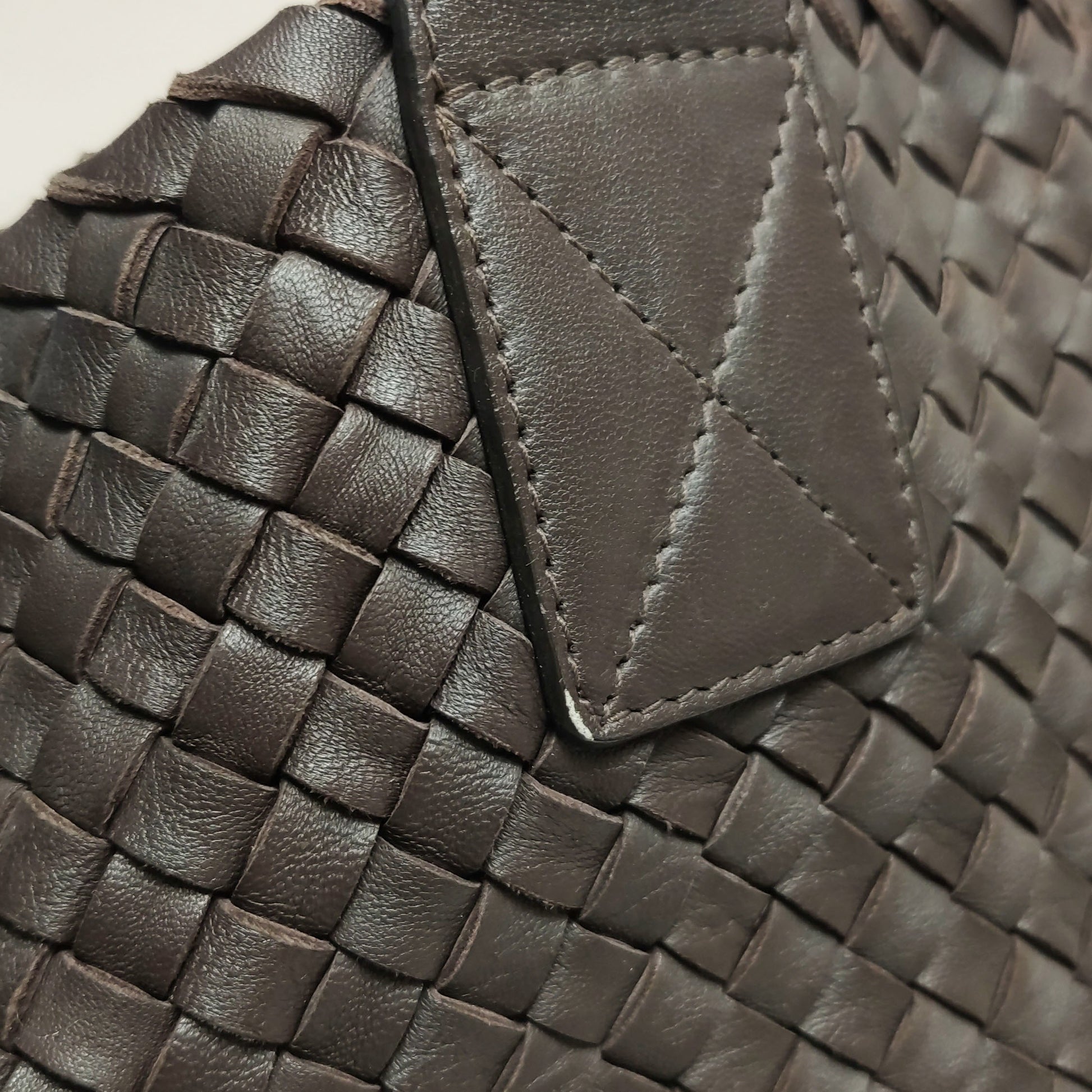 Bottega Veneta Cabat Medium
