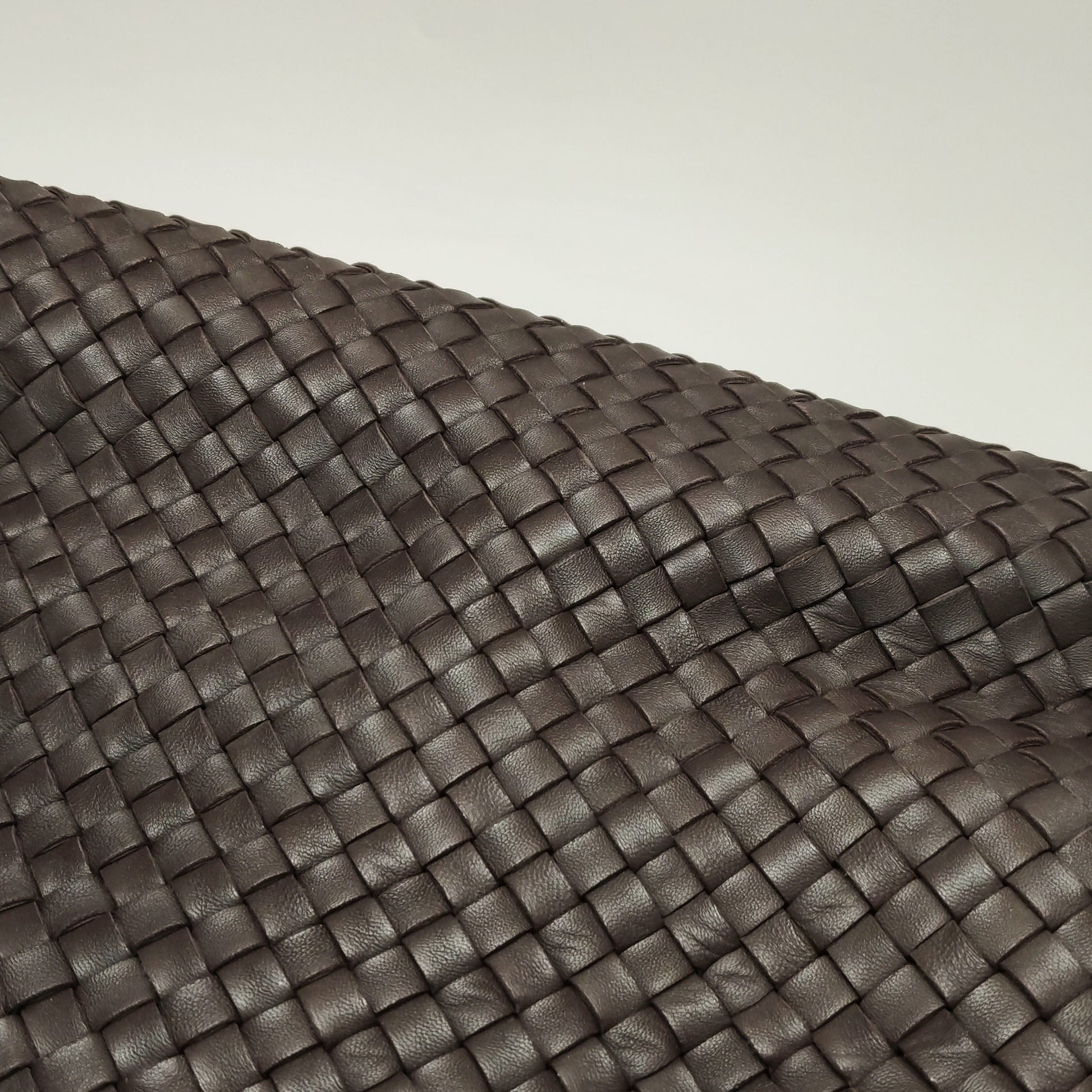 Bottega Veneta Cabat Medium