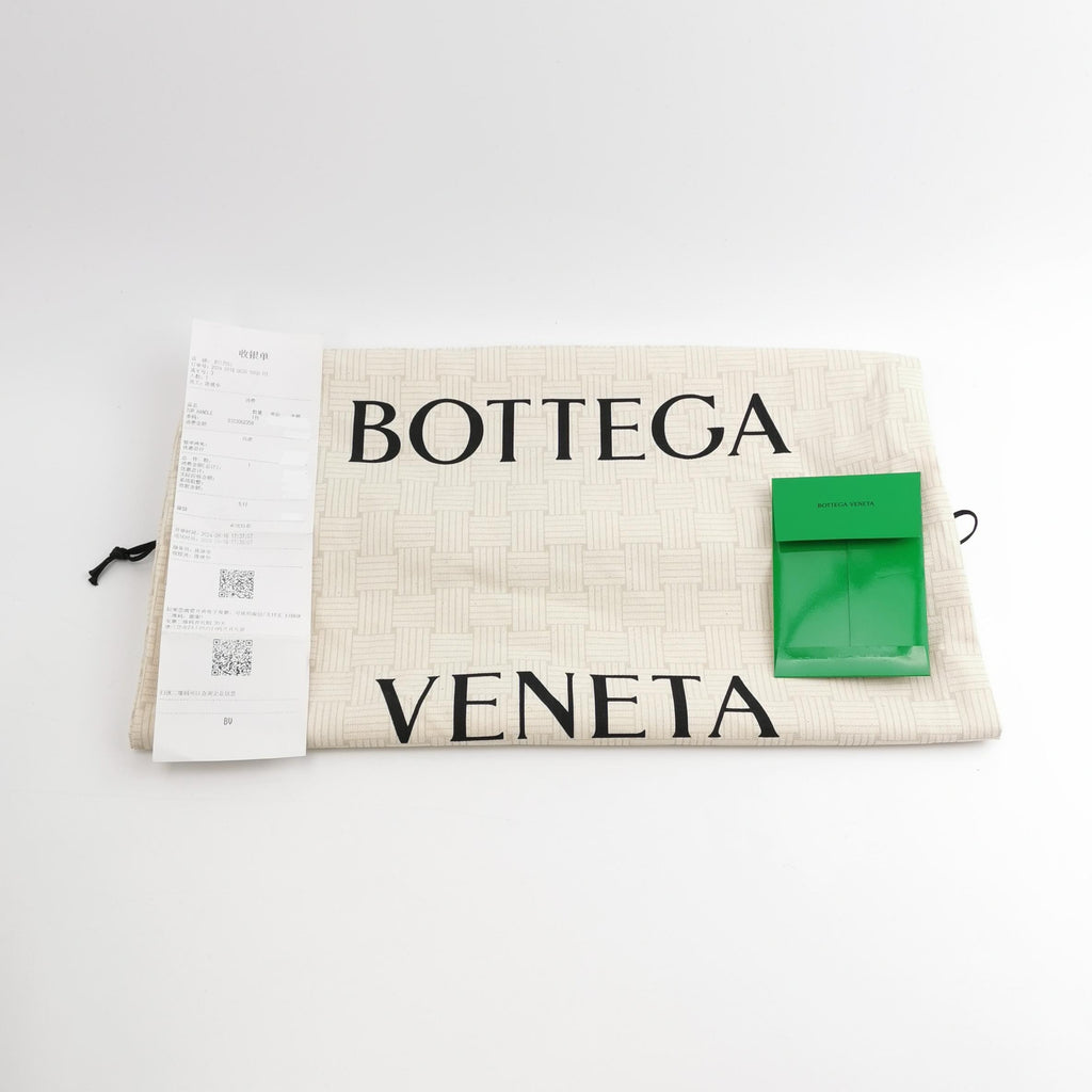 Bottega Veneta Andiamo Medium Fondant