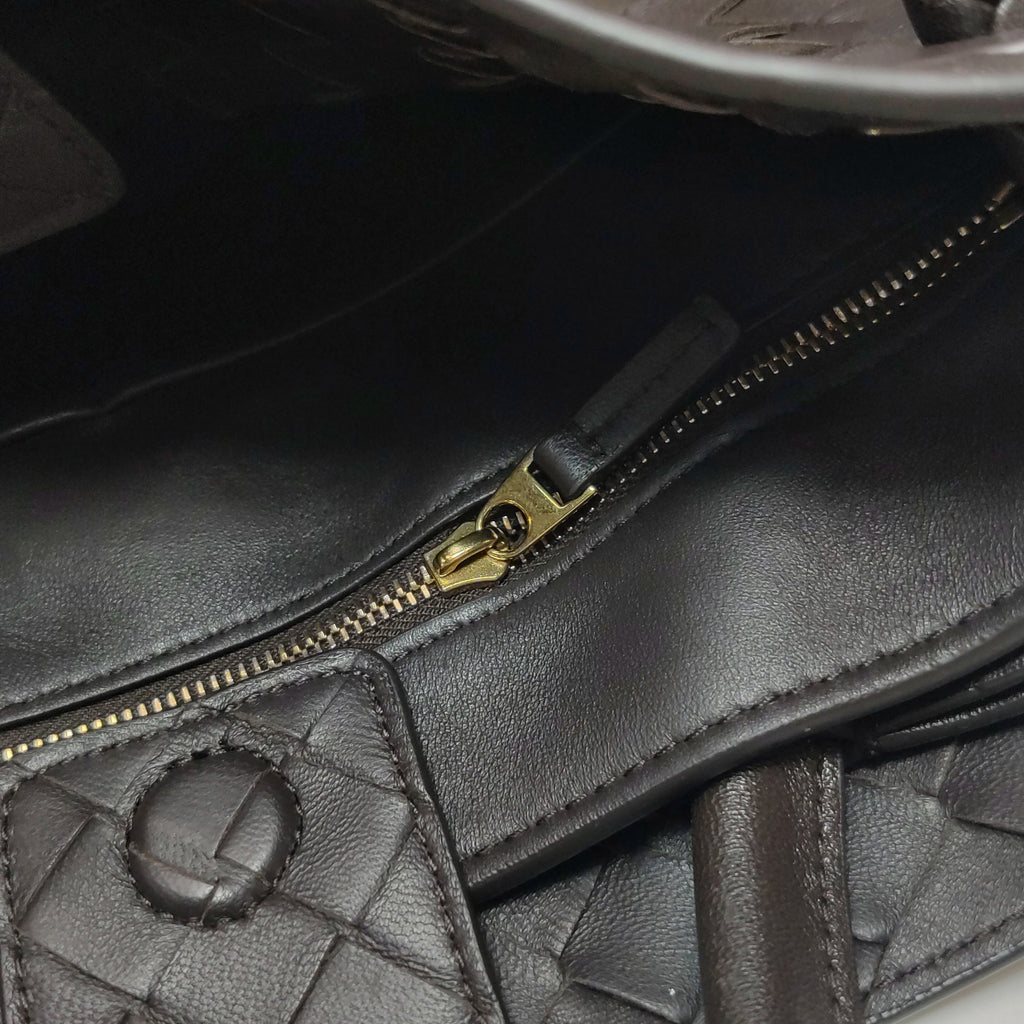 Bottega Veneta Andiamo Medium Fondant
