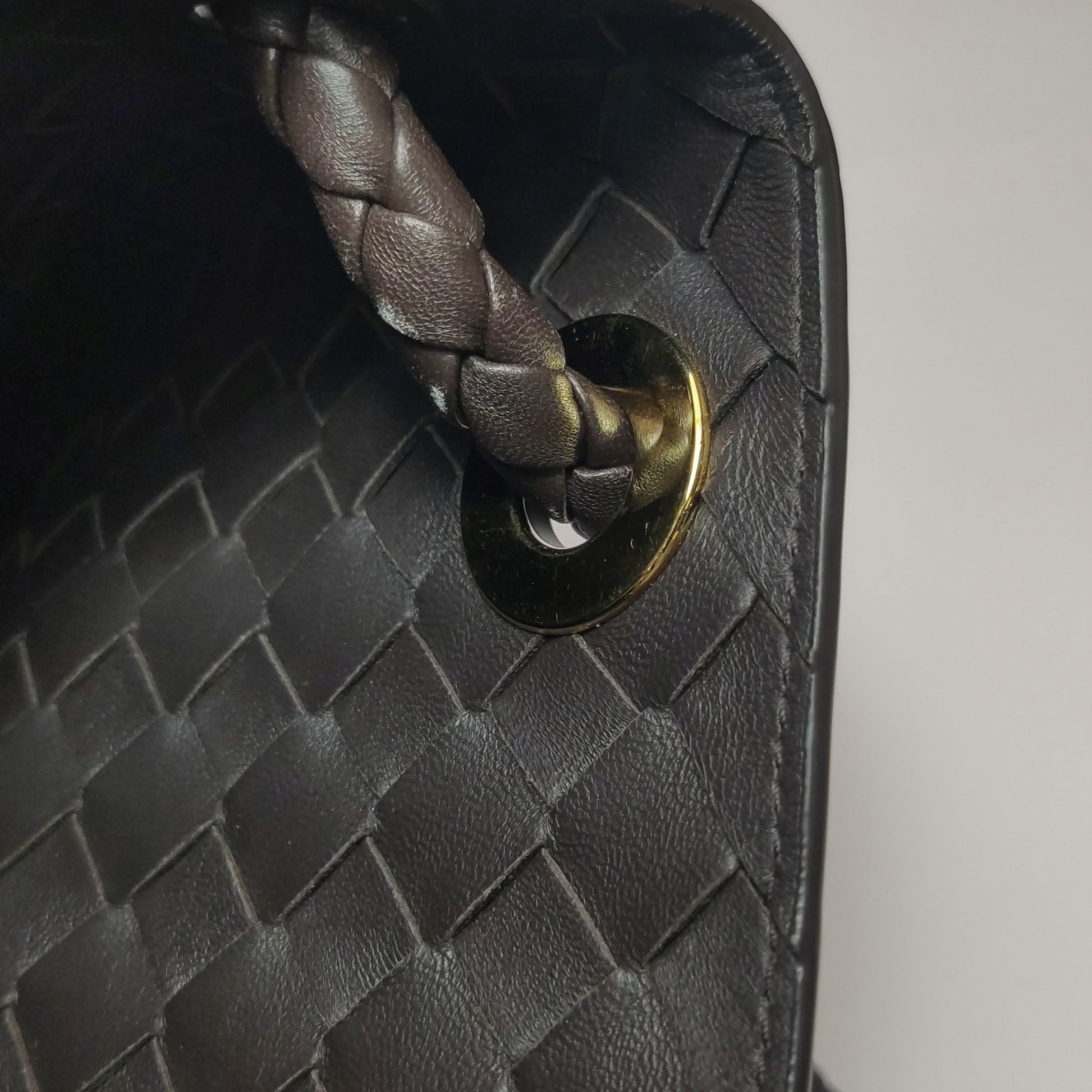 Bottega Veneta Andiamo Medium Fondant