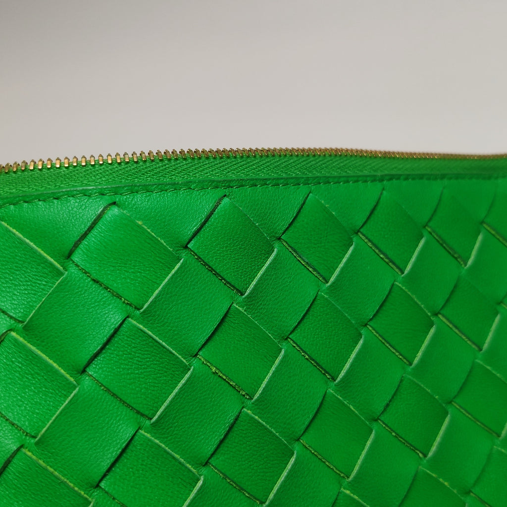 Bottega Veneta Turn Medium