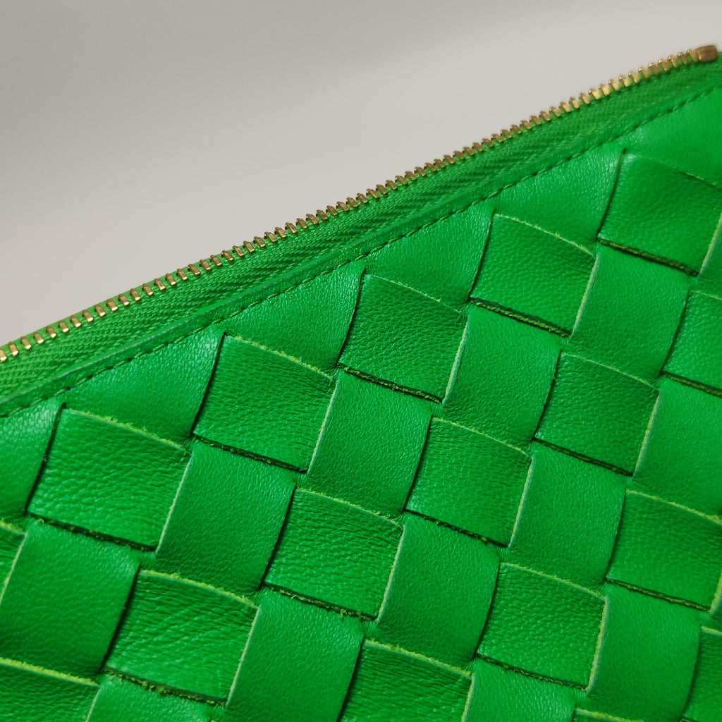 Bottega Veneta Turn Medium