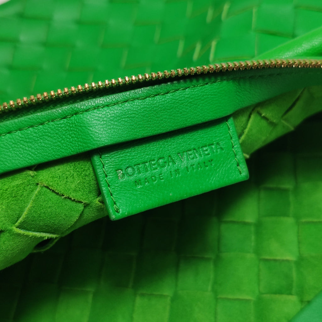 Bottega Veneta Turn Medium