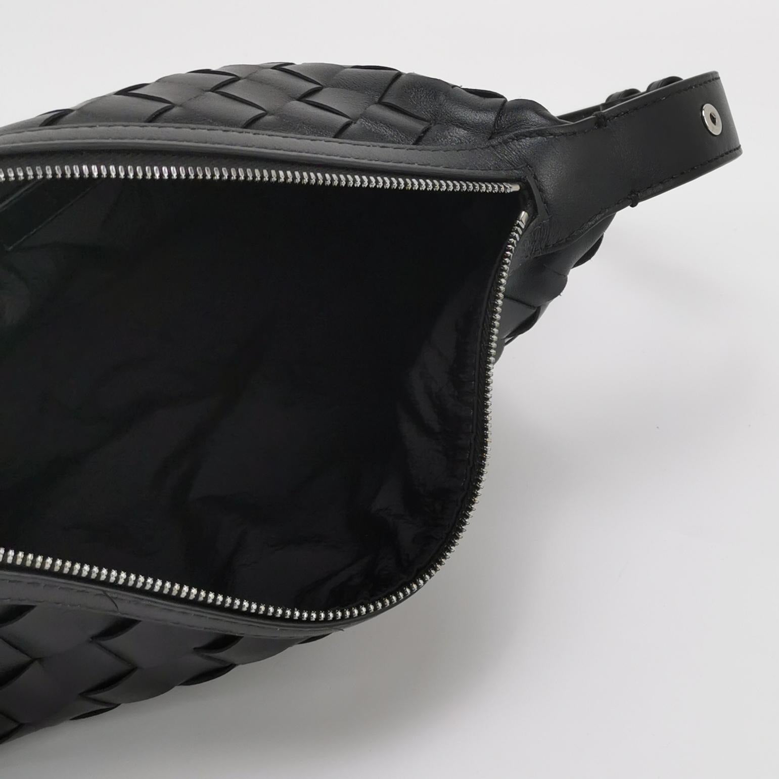 Bottega Veneta Vertical Wallace