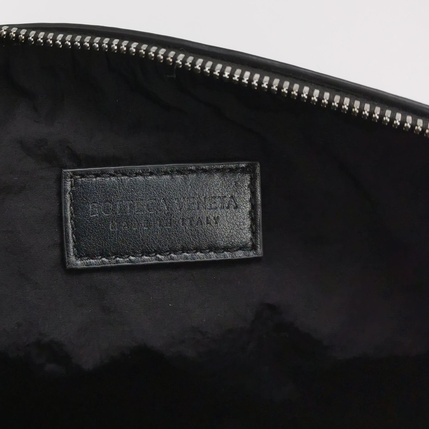 Bottega Veneta Vertical Wallace