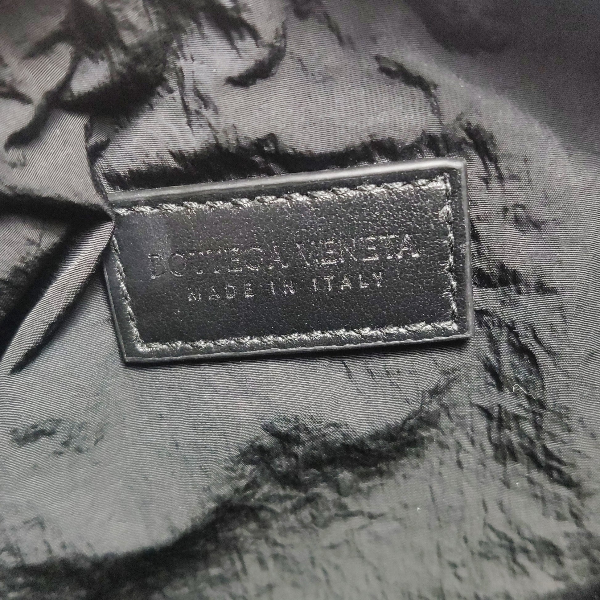 Bottega Veneta Vertical Wallace