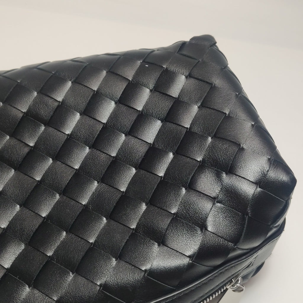 Bottega Veneta Vertical Wallace