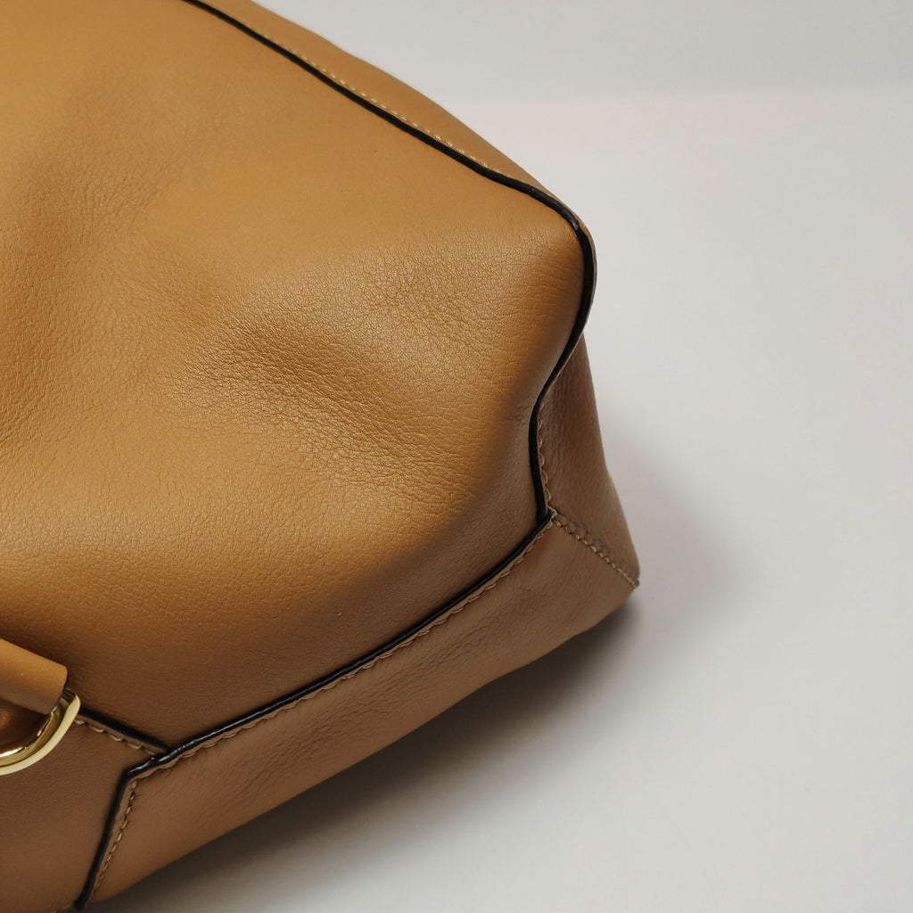 Loewe Puzzle Hobo