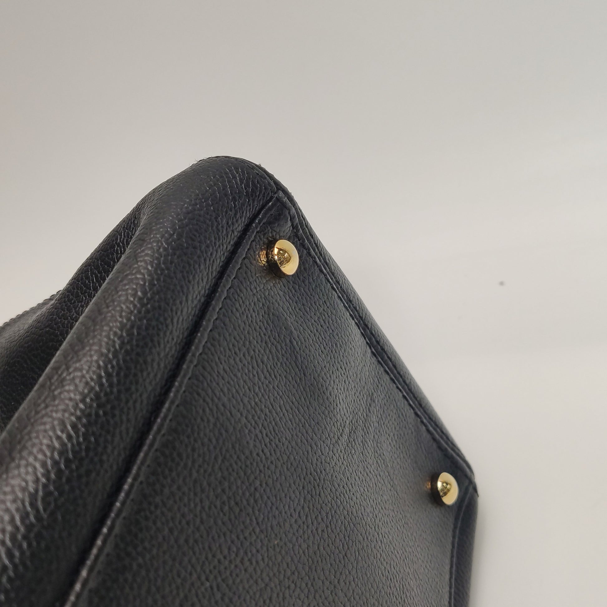 Chanel Executive Cerf Tote
