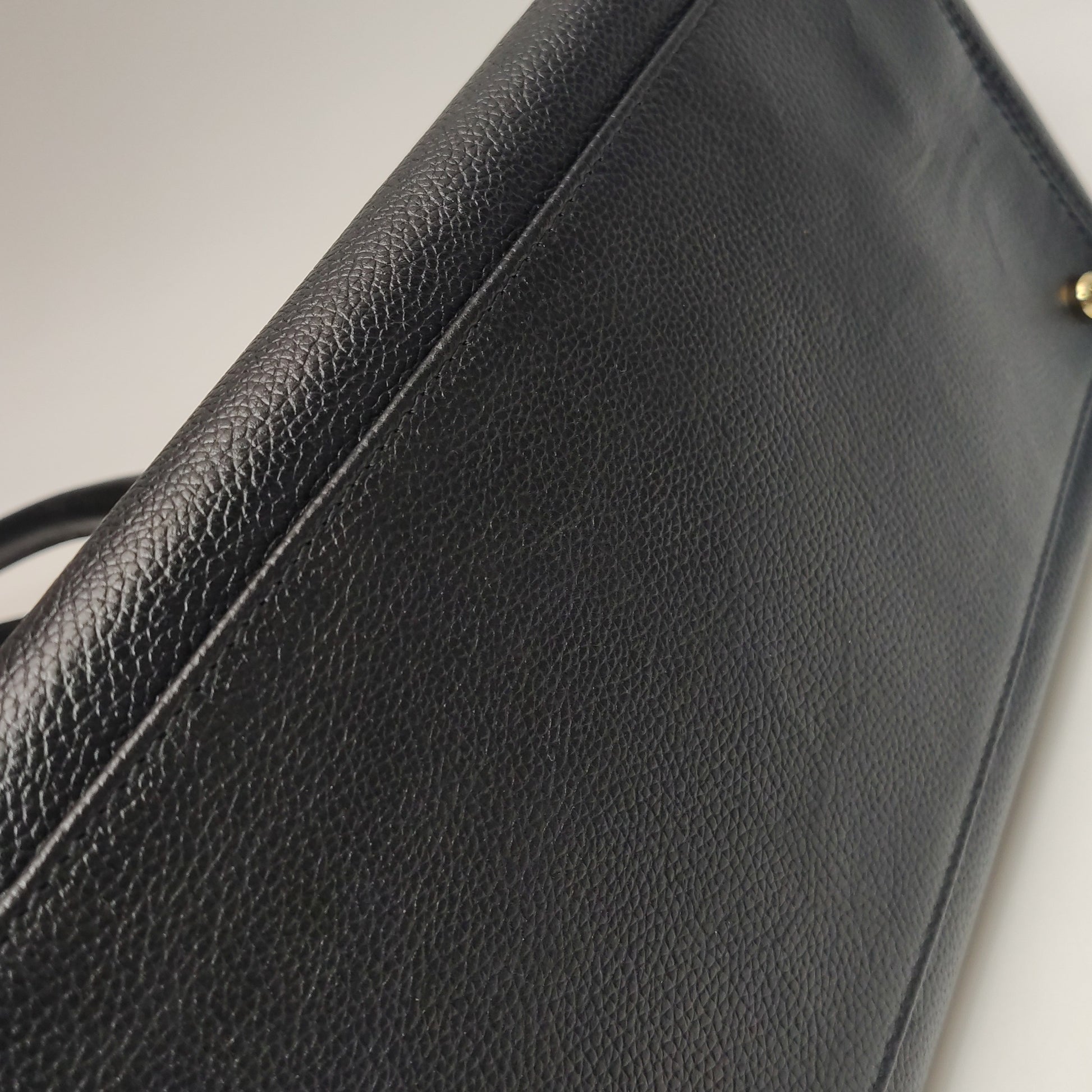 Chanel Executive Cerf Tote