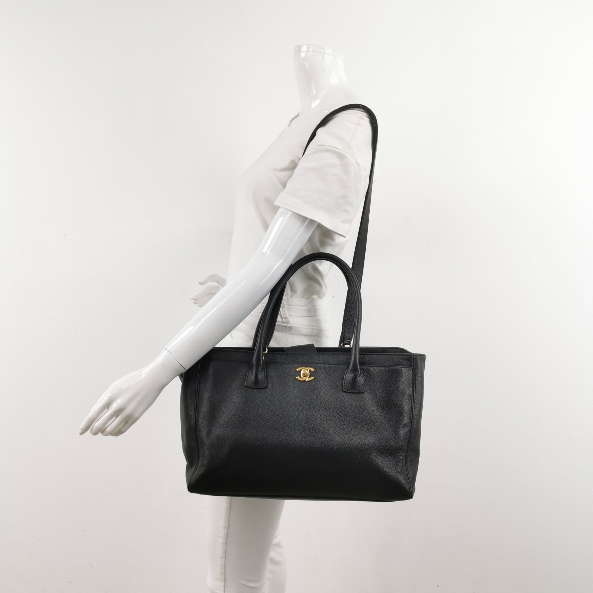 Chanel Executive Cerf Tote 14.15