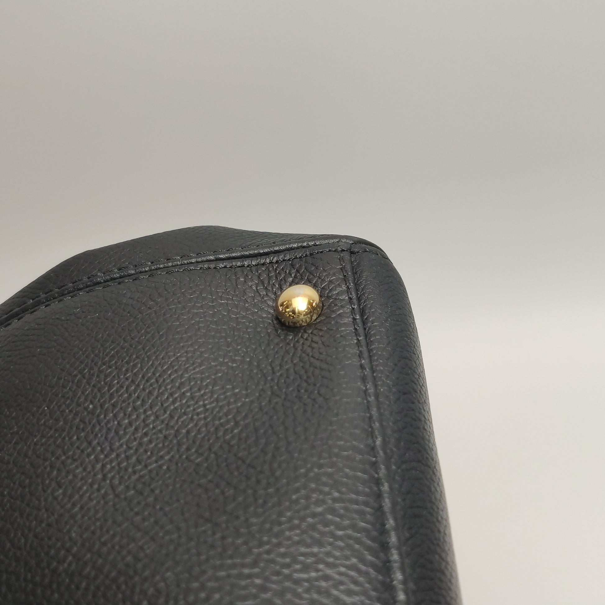 Chanel Executive Cerf Tote 14.15