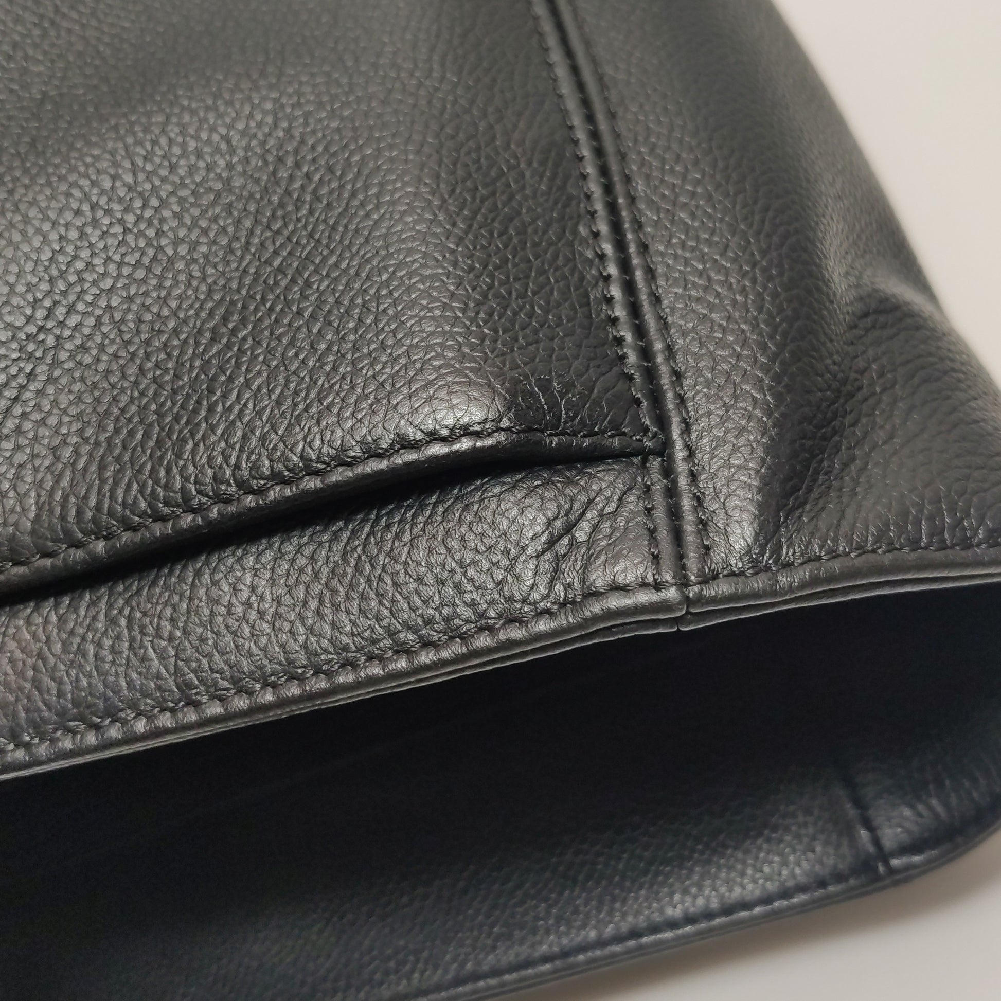 Chanel Executive Cerf Tote 14.15