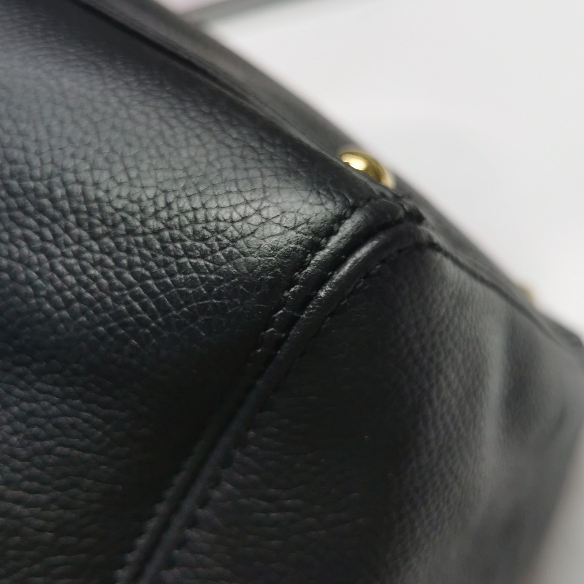 Chanel Executive Cerf Tote 14.15