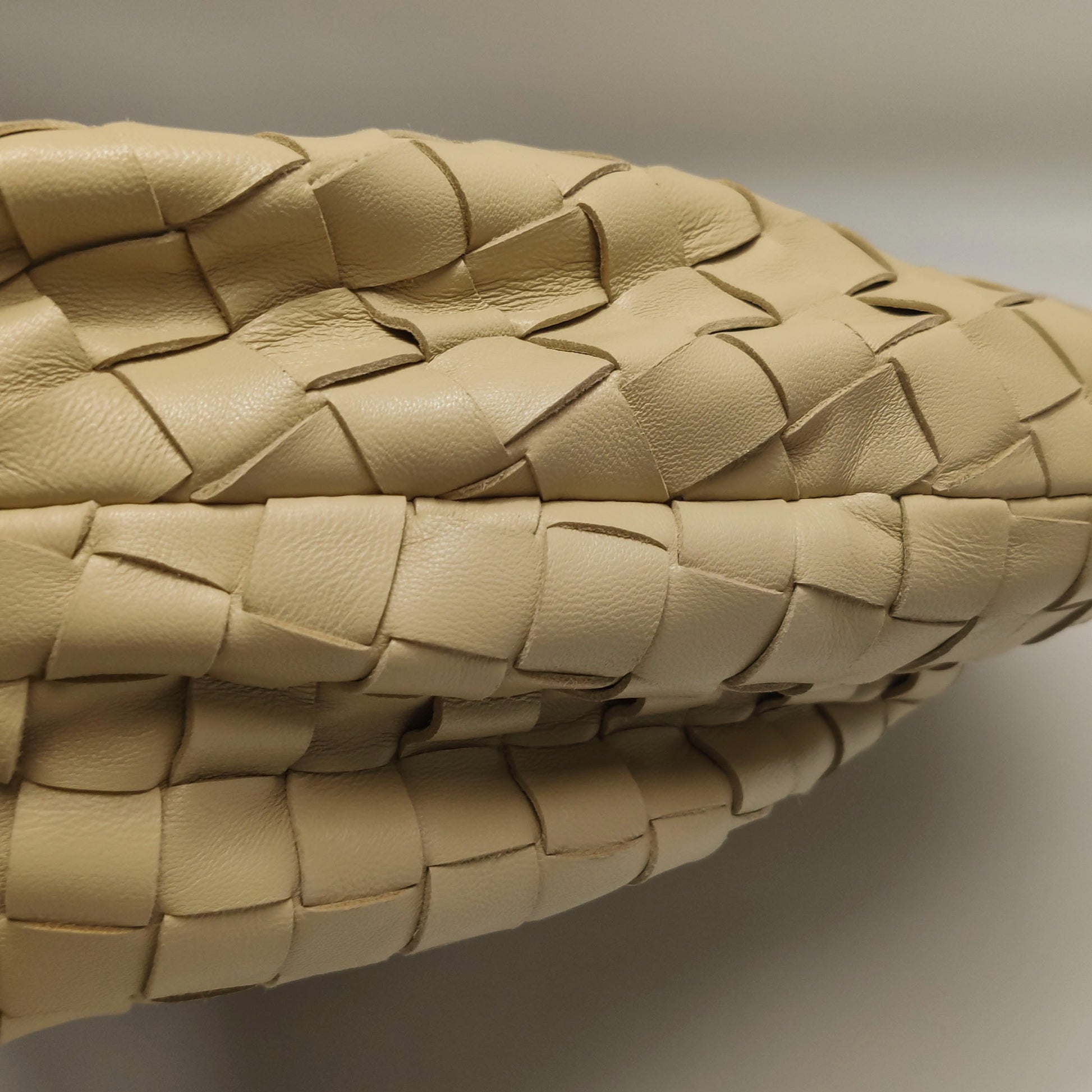 Bottega Veneta Jodie Small Light Beige