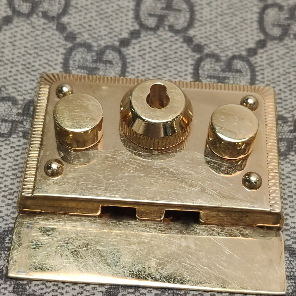 Gucci Padlock Medium Supreme Monogram