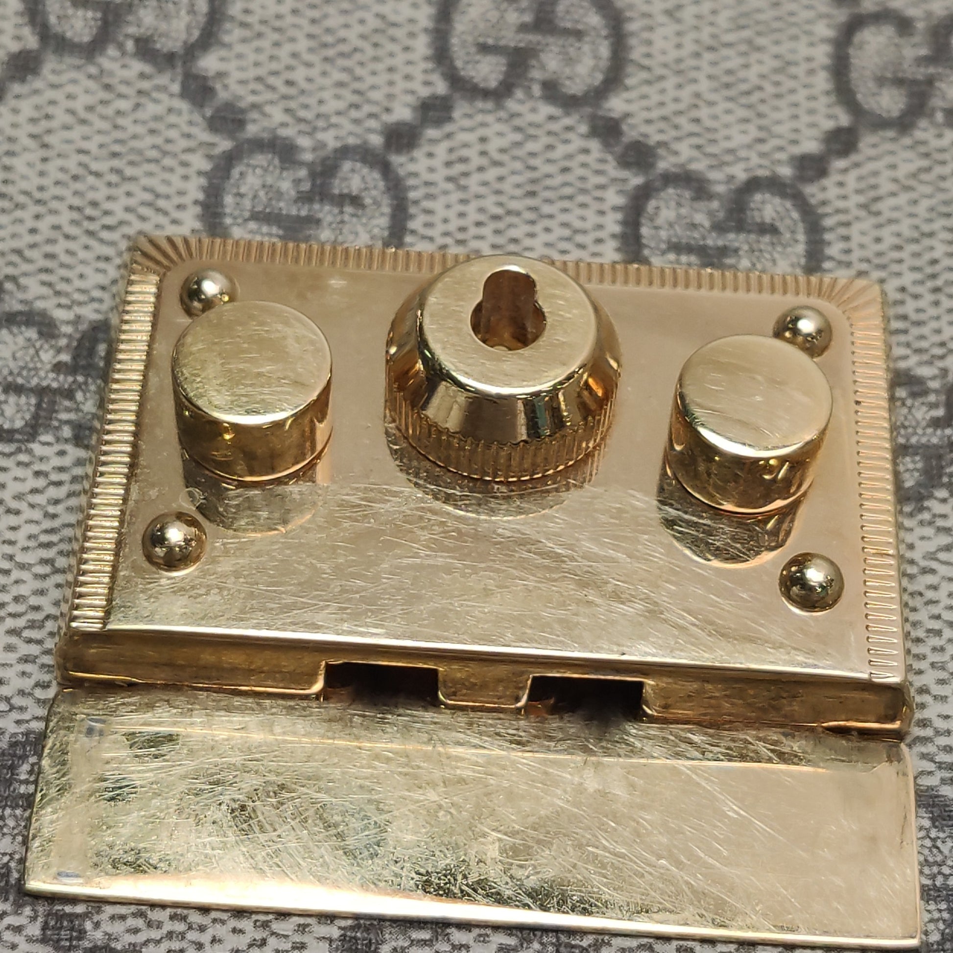 Gucci Padlock Medium Supreme Monogram