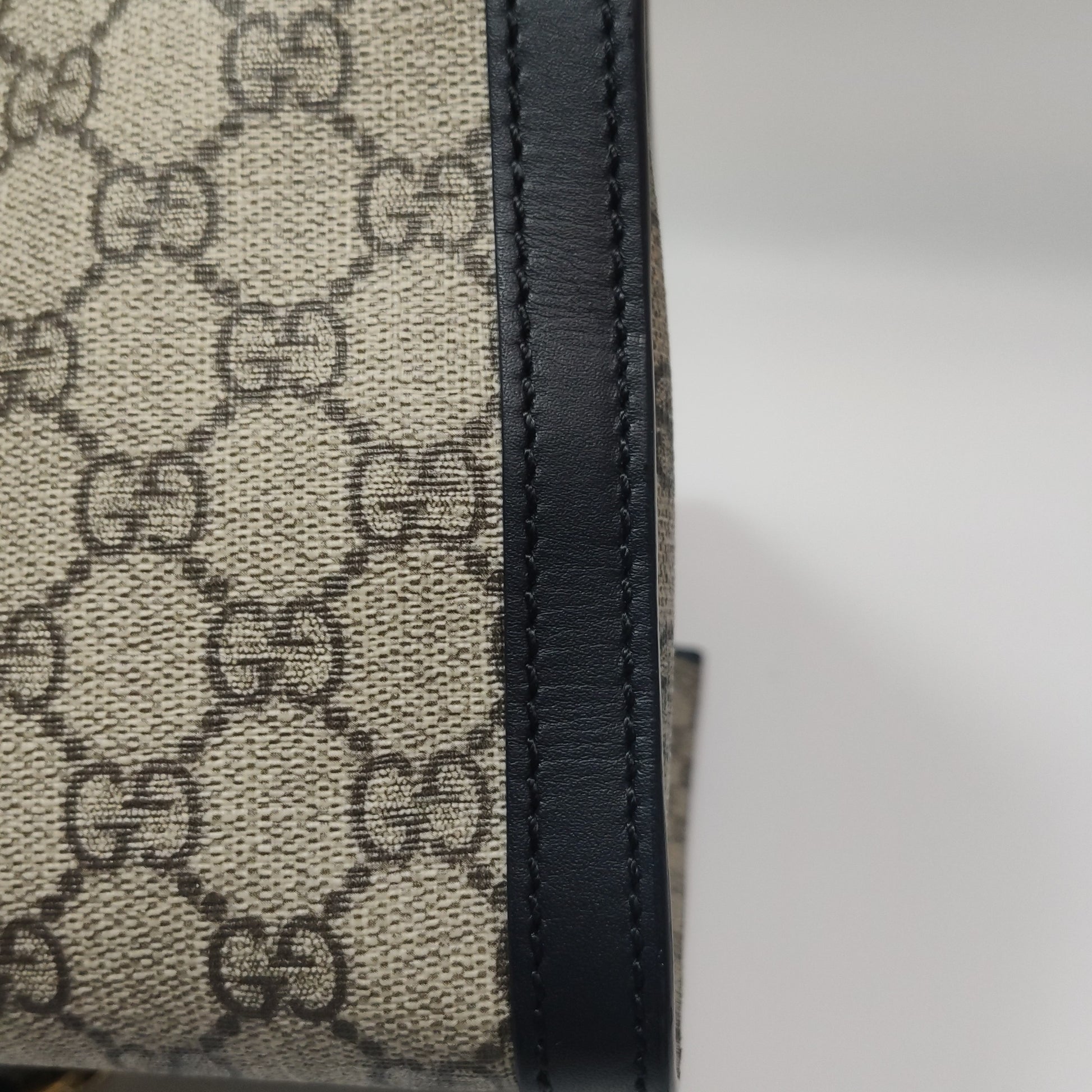 Gucci Padlock Medium Supreme Monogram