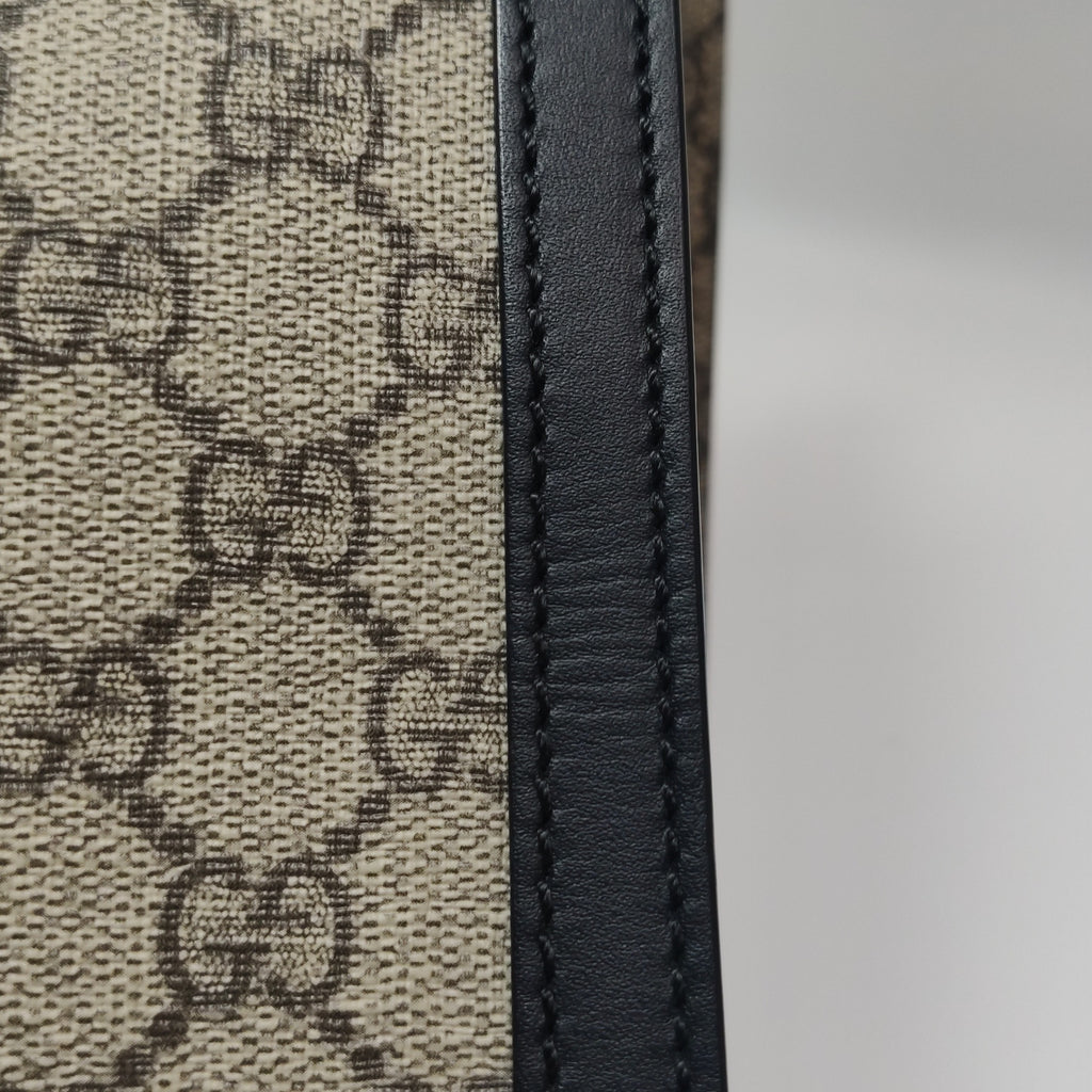 Gucci Padlock Medium Supreme Monogram