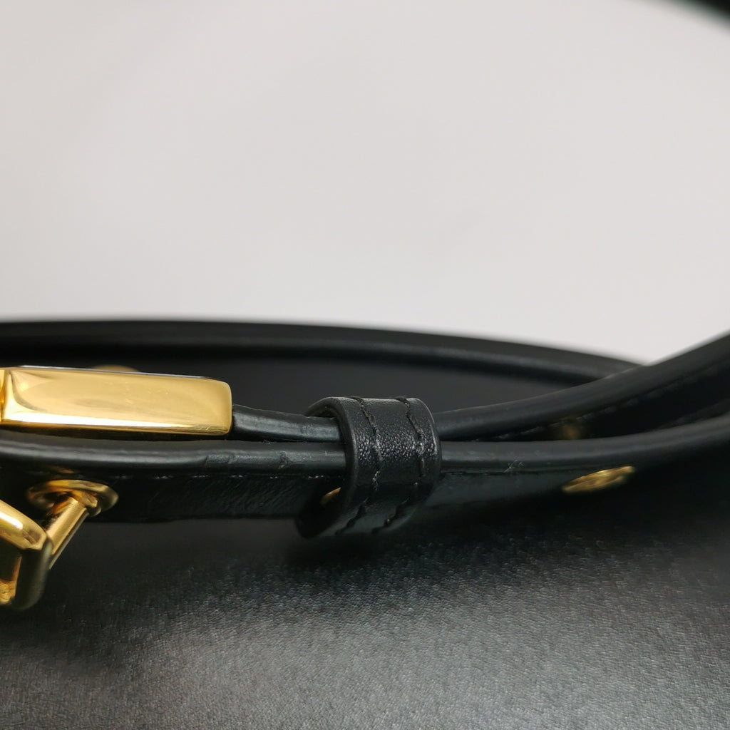 Dior Bobby East West Black