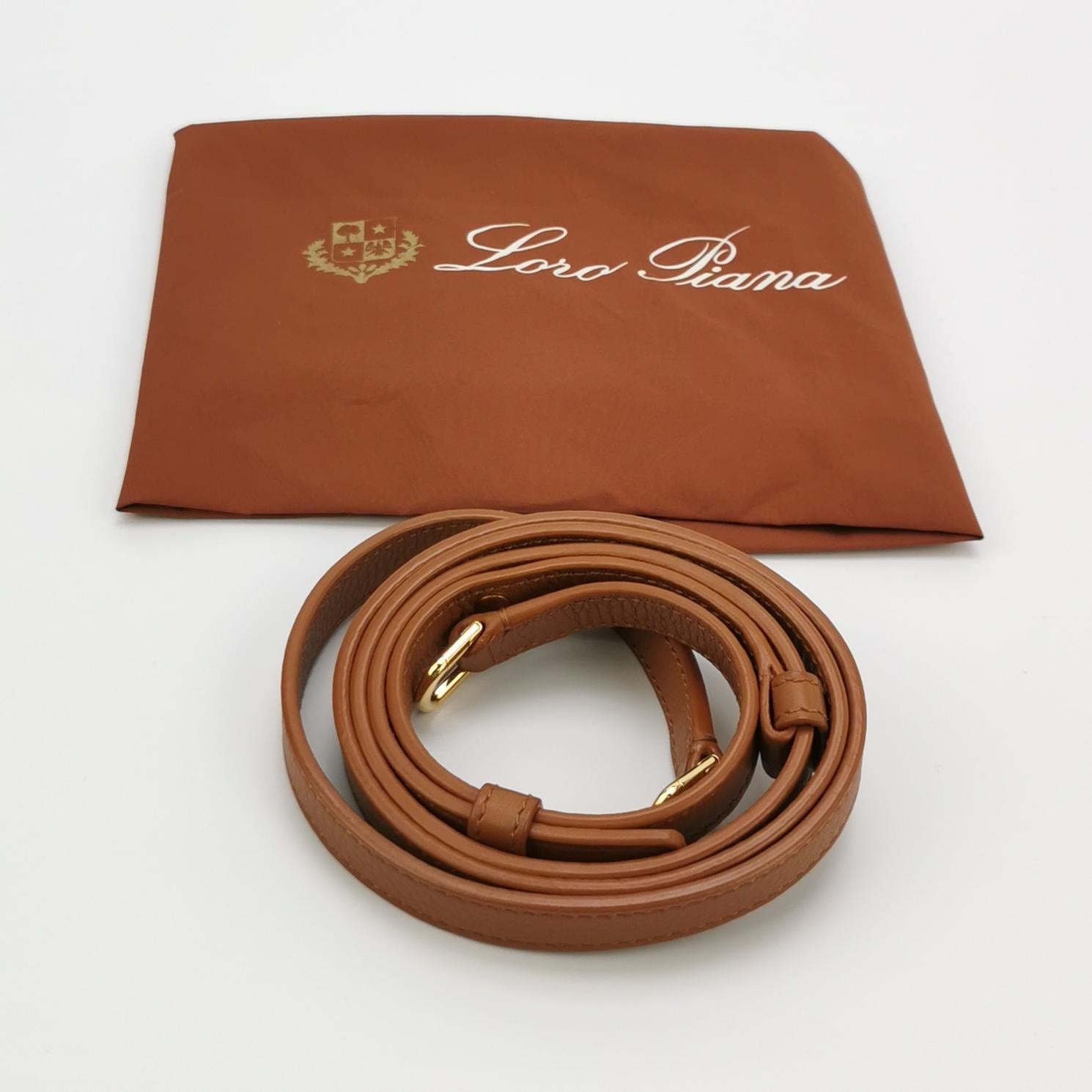 Loro Piana Extra Pocket L19 Tan