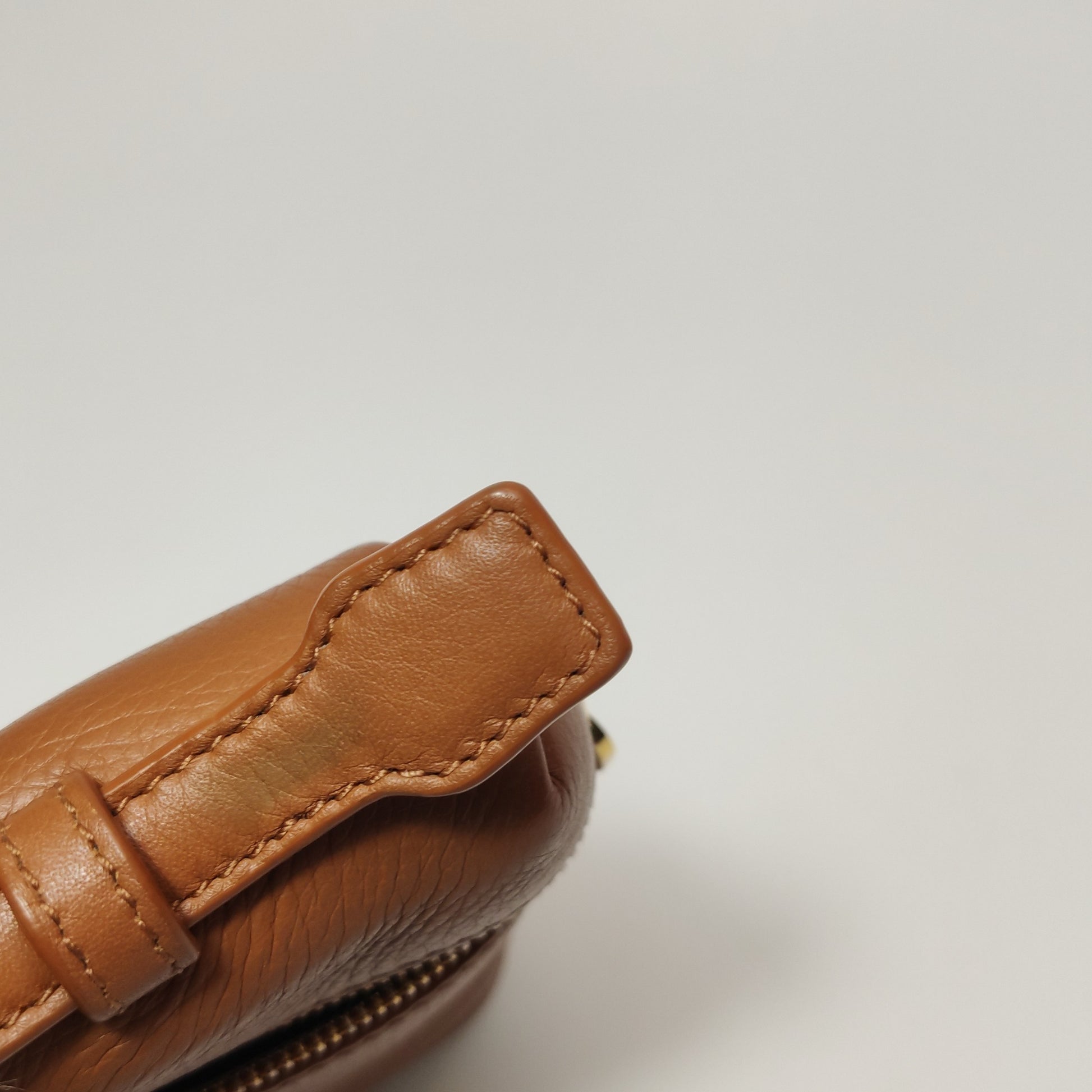 Loro Piana Extra Pocket L19 Tan